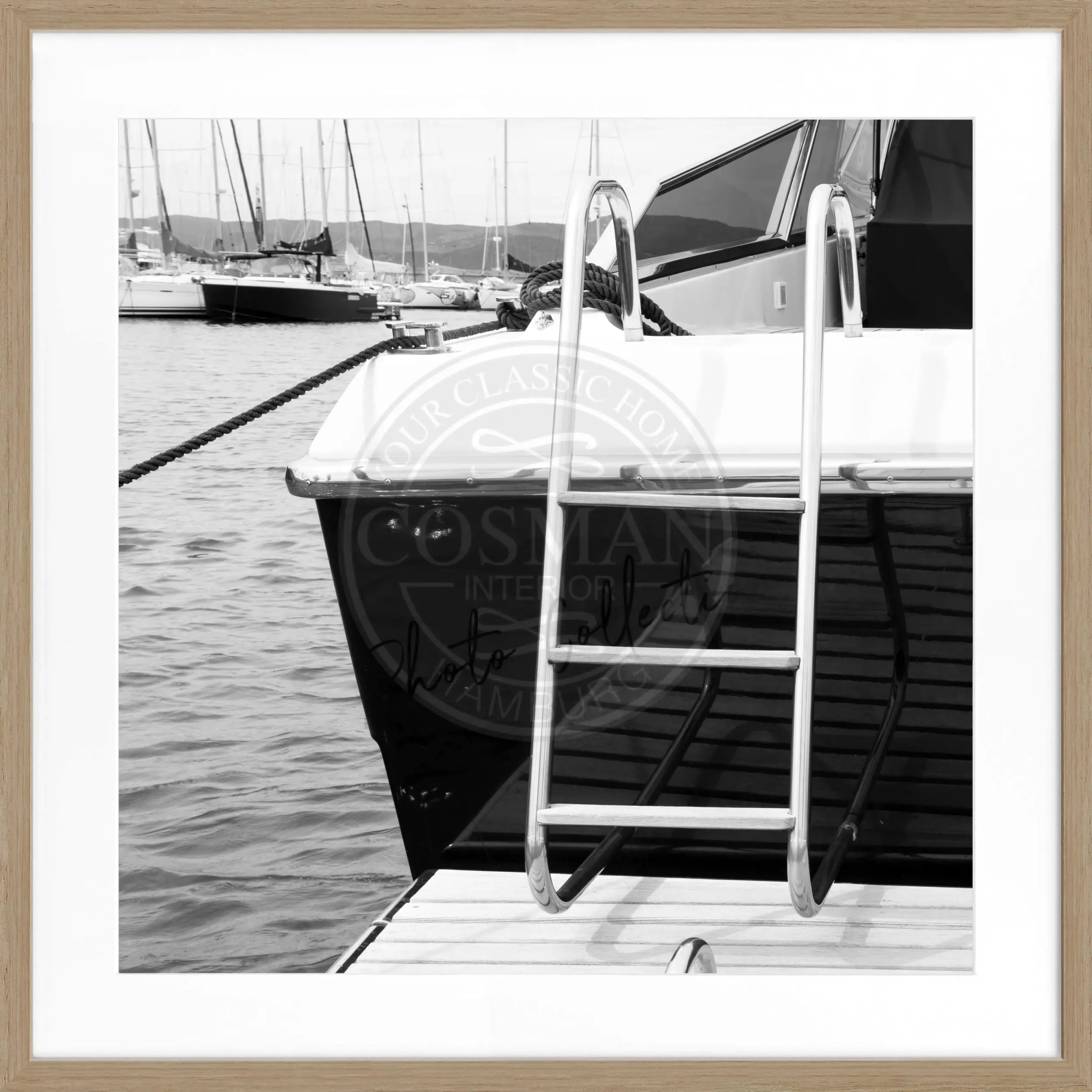 Schwarz-weiß Poster mit Rahmen, Yachten in Saint Tropez, Cosman-Photocollection, quadratisch 55x55cm, maritime Dekoration