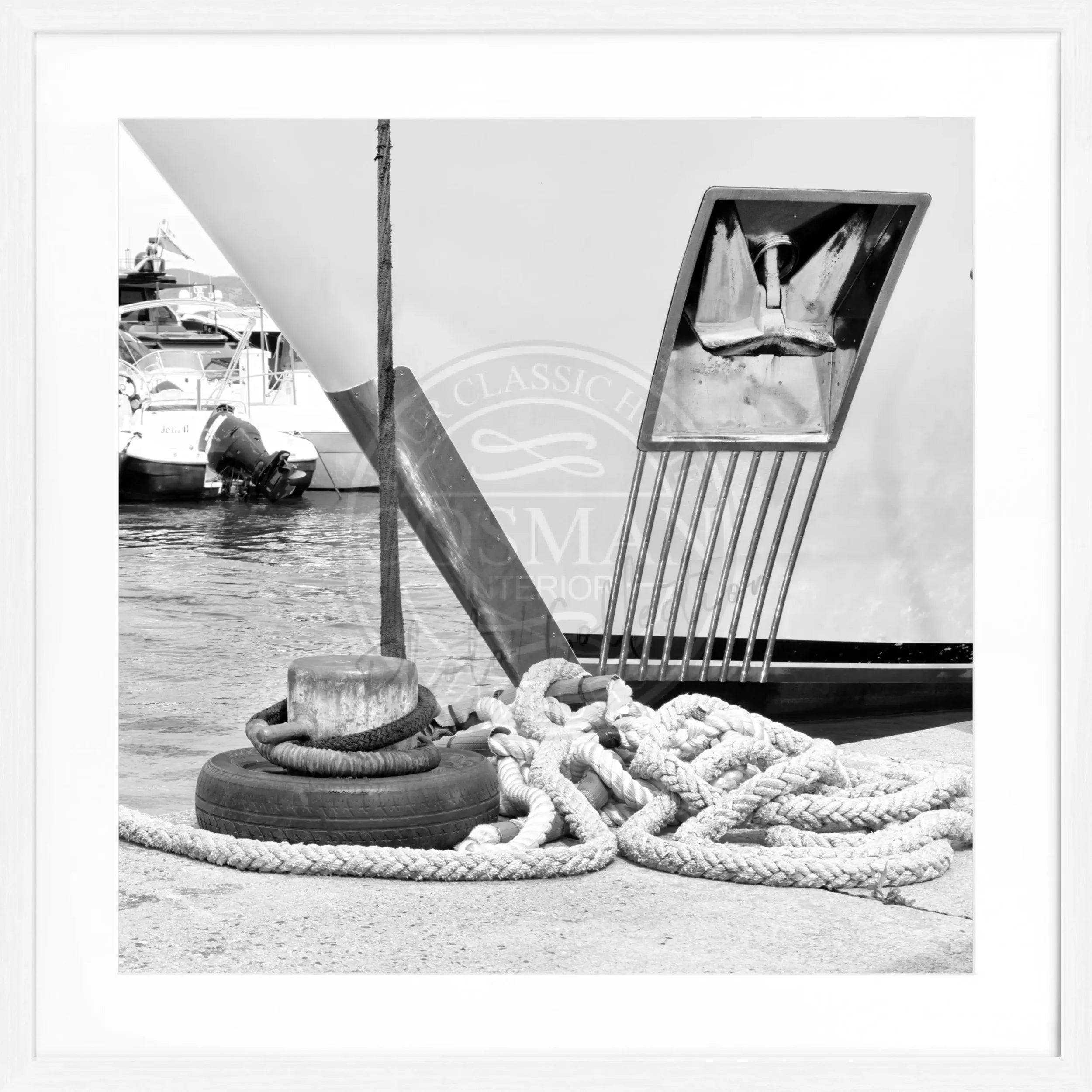 Schwarz-weiß Poster mit Rahmen, Yacht in Saint Tropez, Cosman-Photocollection, quadratisch 55x55 cm, stilvolles Meeresmotiv