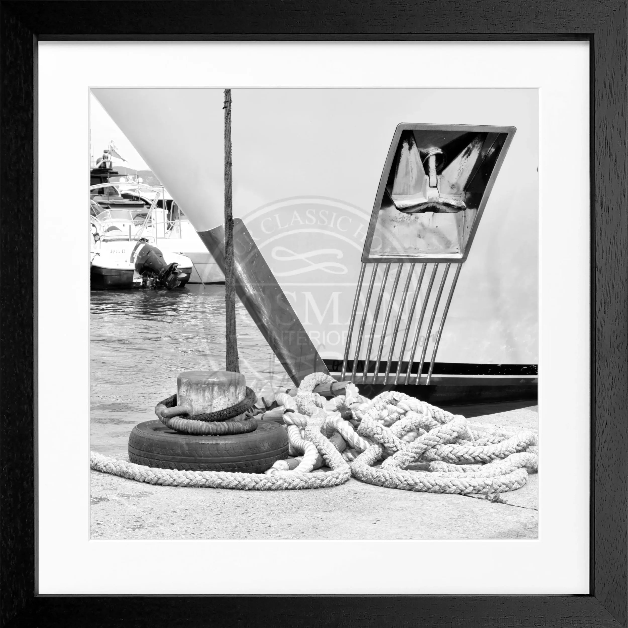 Schwarz-weiß Poster mit Rahmen, Yacht Motiv, Saint Tropez, von Cosman-Photocollection, 55x55cm, quadratisch, elegante Wanddekoration