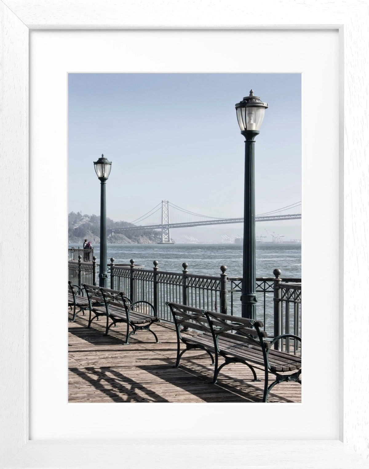 Schwarz-weiß Poster mit Rahmen von Cosman-Photocollection, Bay Bridge San Francisco, 25x31 cm, urbanes Stadtmotiv