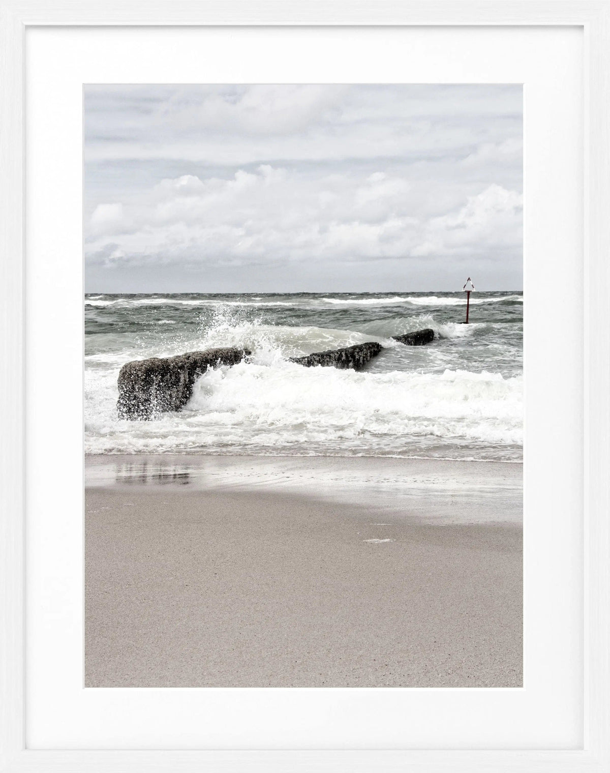 Schwarz-weiß Poster mit Rahmen ’Buhne’ Sylt von Cosman-Photocollection, 25x31cm, Strandmotiv, dekoratives Wandbild