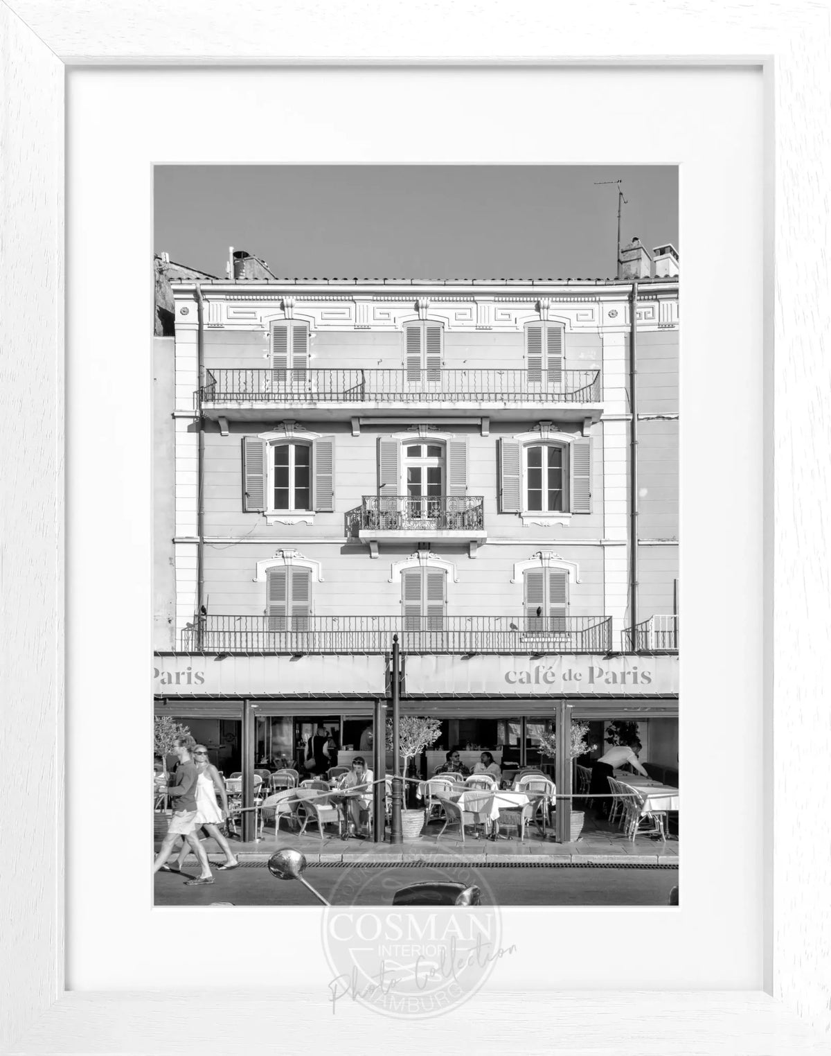 Schwarz-weiß Poster mit Rahmen, „Cafe de Paris“ in Saint Tropez, von Cosman-Photocollection, 25x31 cm, stilvolle Wanddekoration