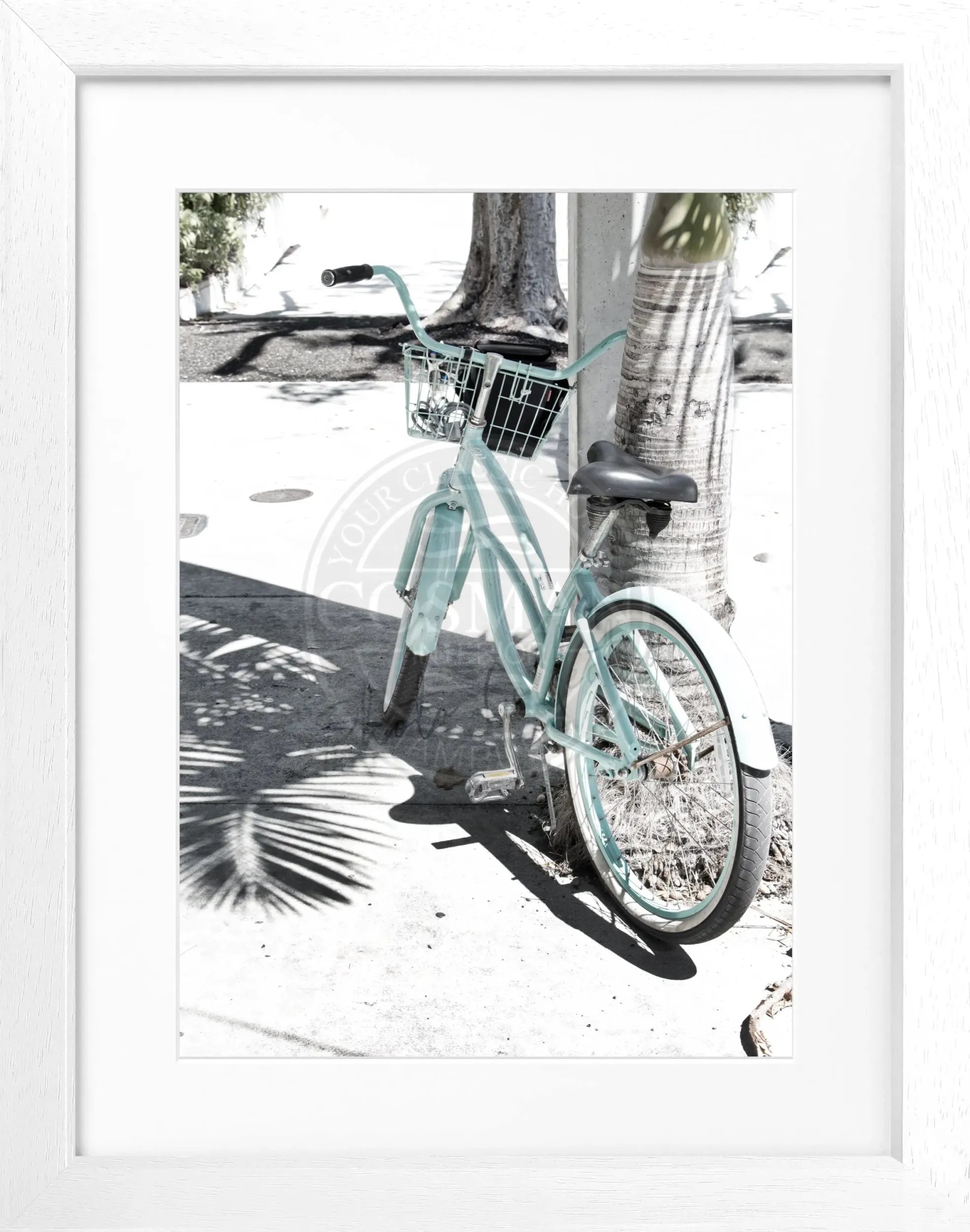 Schwarz-weiß Poster mit Rahmen von Cosman-Photocollection, Florida Key West Bike Motiv, 25x31 cm, Wanddekoration