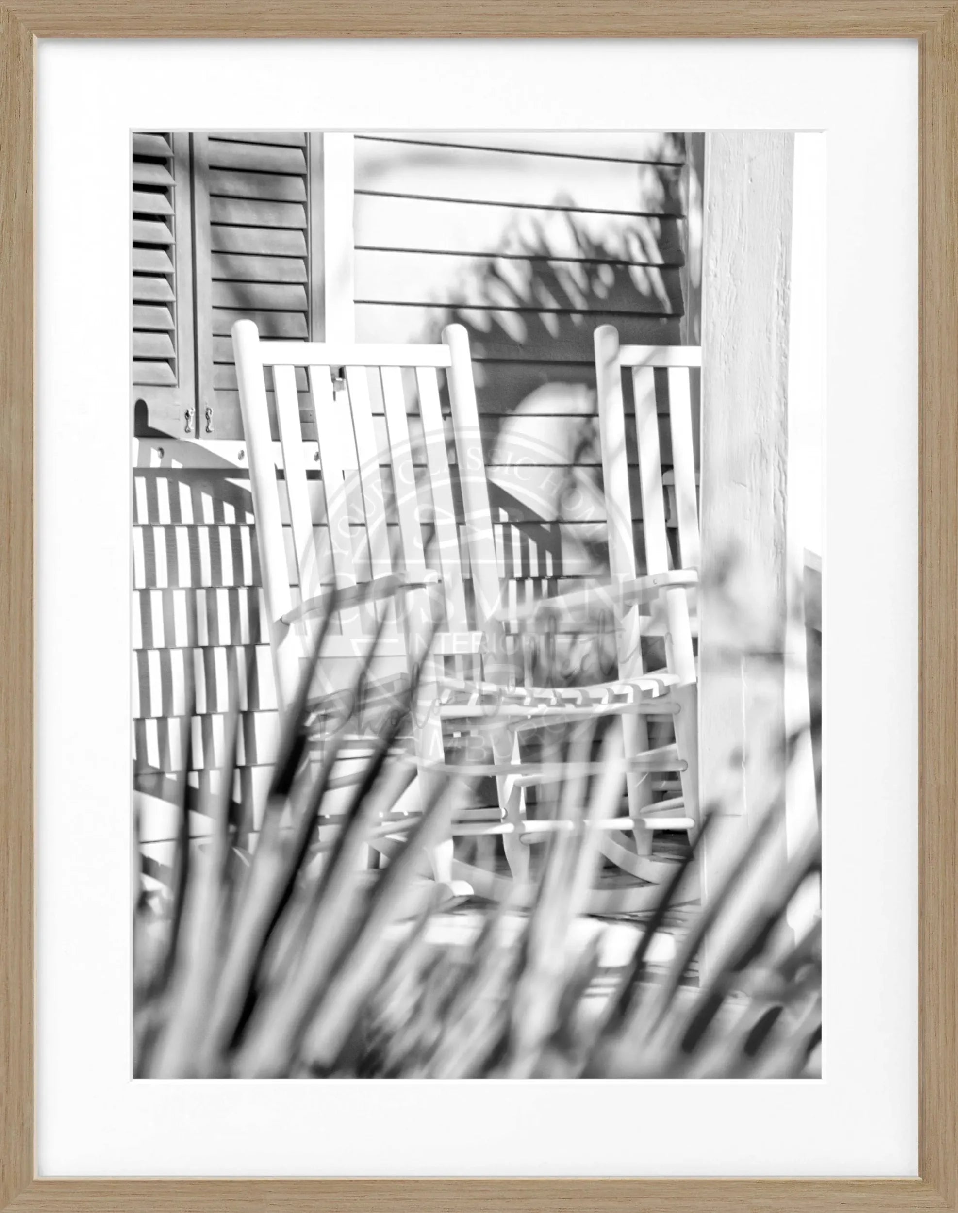 Schwarz-weiß Poster mit Rahmen, Florida Key West Deckchair Motiv, von Cosman-Photocollection, 25x31 cm