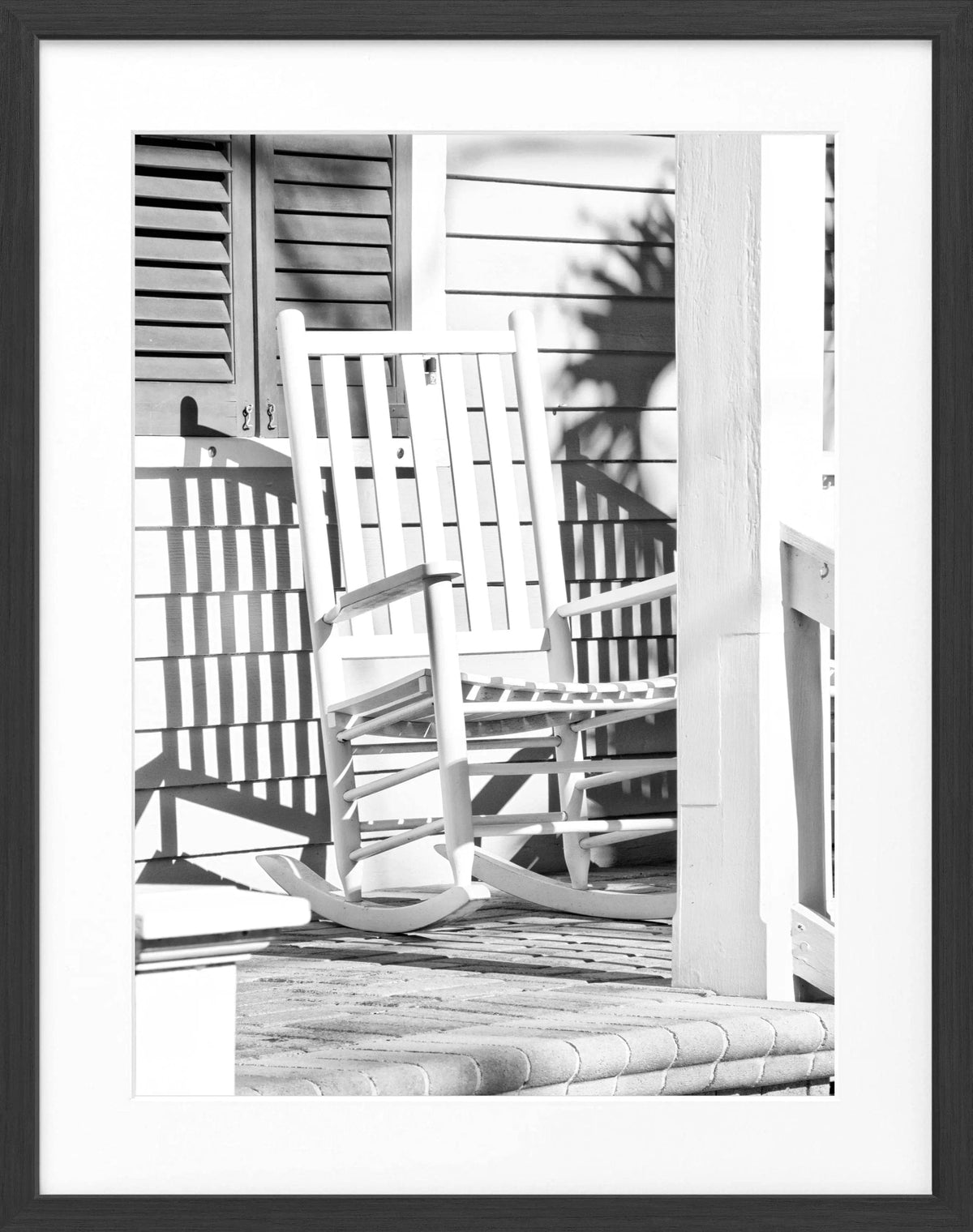 Schwarz-weiß Poster mit Rahmen, Florida Key West 'Deckchair' Motiv, von Cosman-Photocollection, 25x31 cm