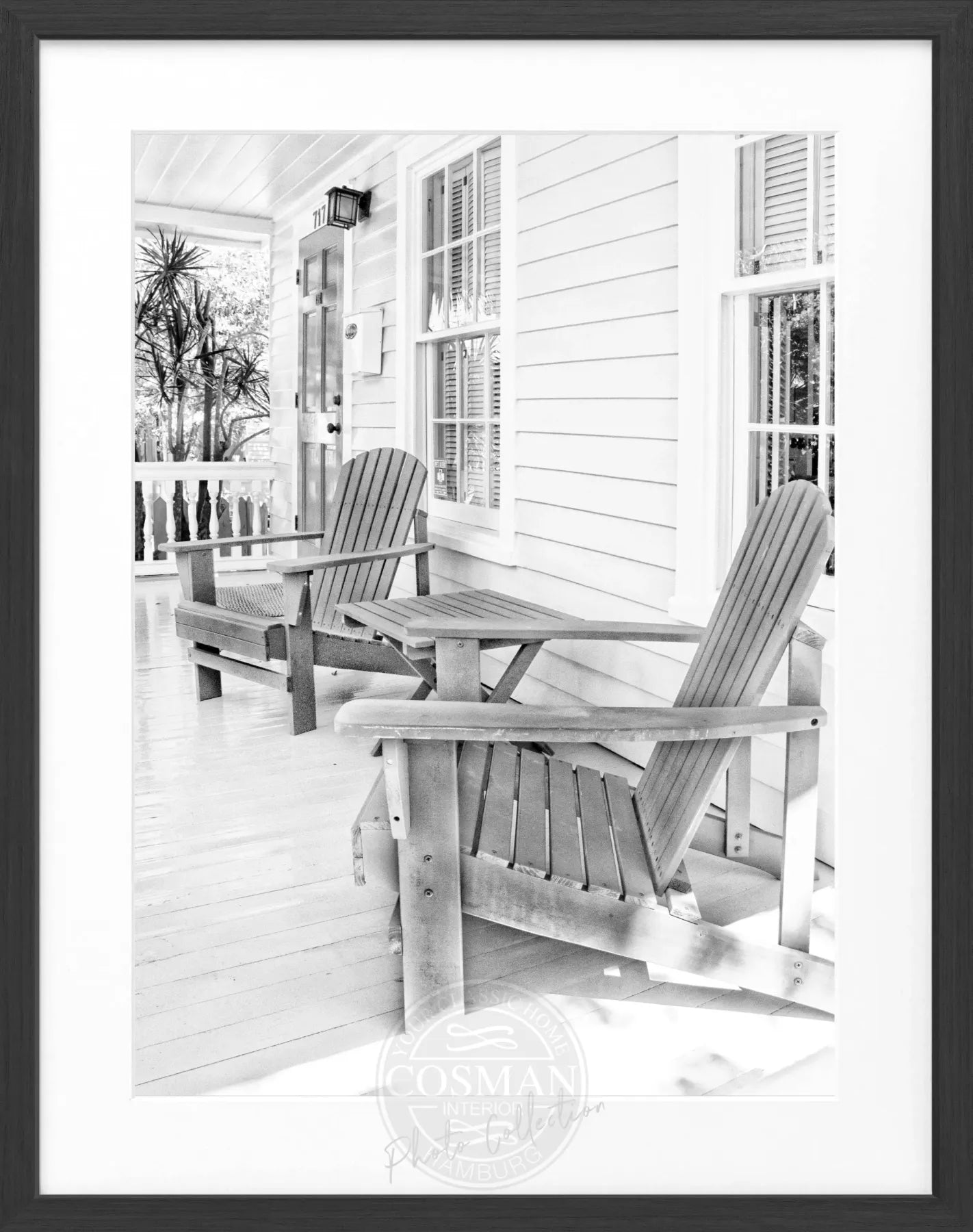 Schwarz-weiß Poster mit Rahmen von Cosman-Photocollection, Florida Key West Deckchair Motiv, 25x31 cm