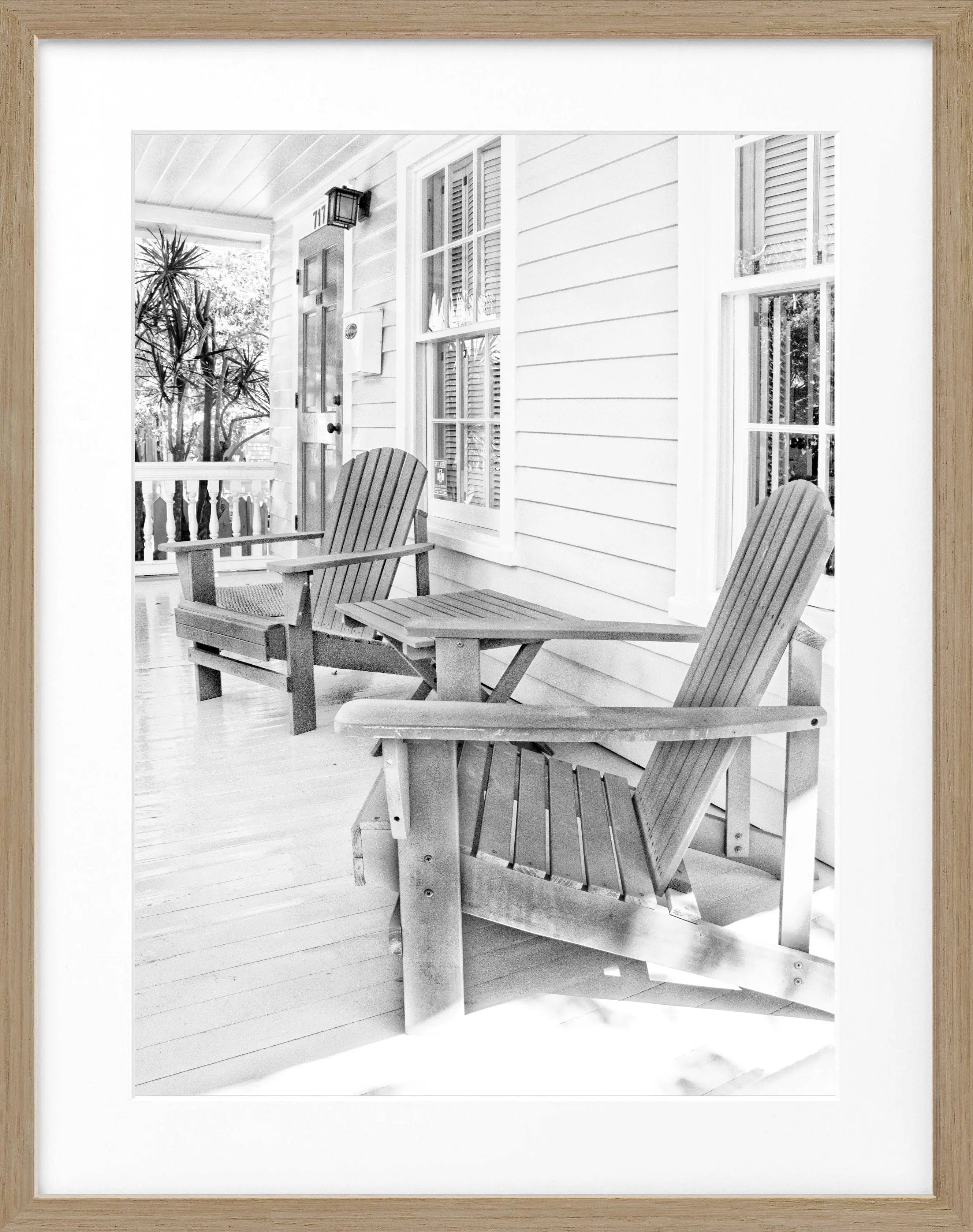 Schwarz-weiß Poster mit Rahmen, Florida Key West Deckchair Motiv, von Cosman-Photocollection, 25x31 cm