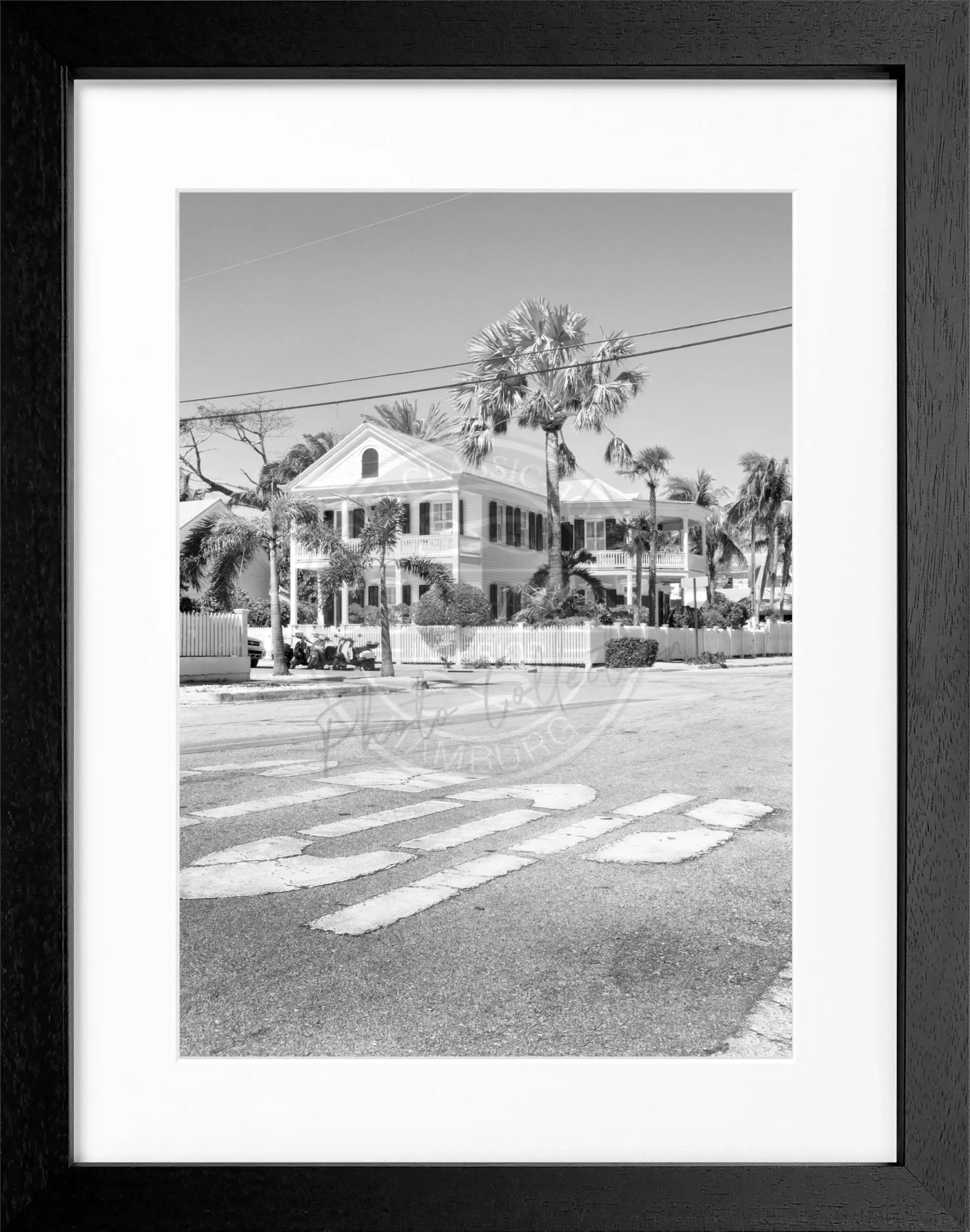 Schwarz-weiΓ Poster mit Rahmen von Florida Key West, 25x31 cm, von Cosman-Photocollection, Wanddekoration mit Meer-Motiv