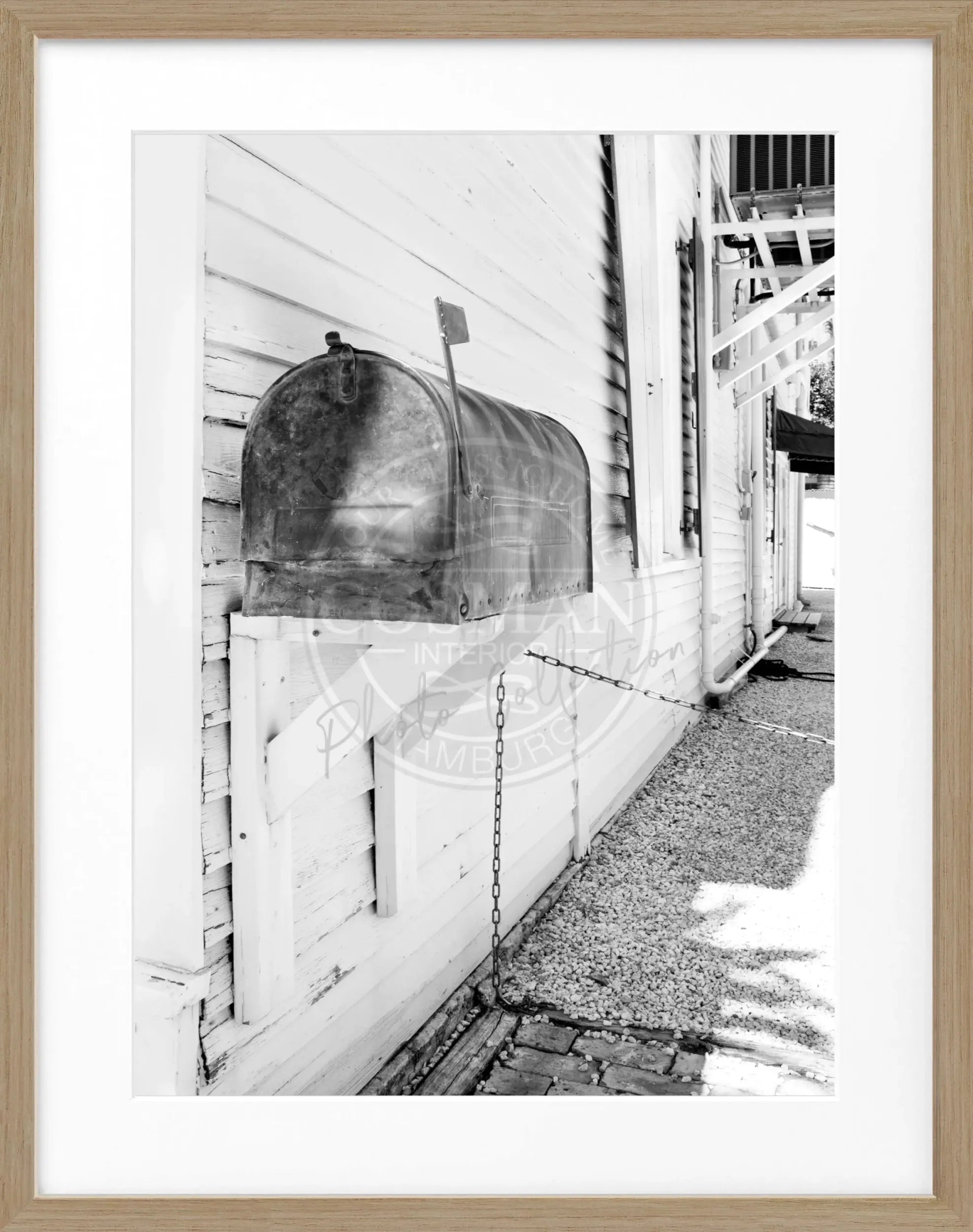 Schwarz-weiß Poster mit Rahmen von Cosman-Photocollection, Motiv der Mailbox in Key West, Florida, 25x31 cm
