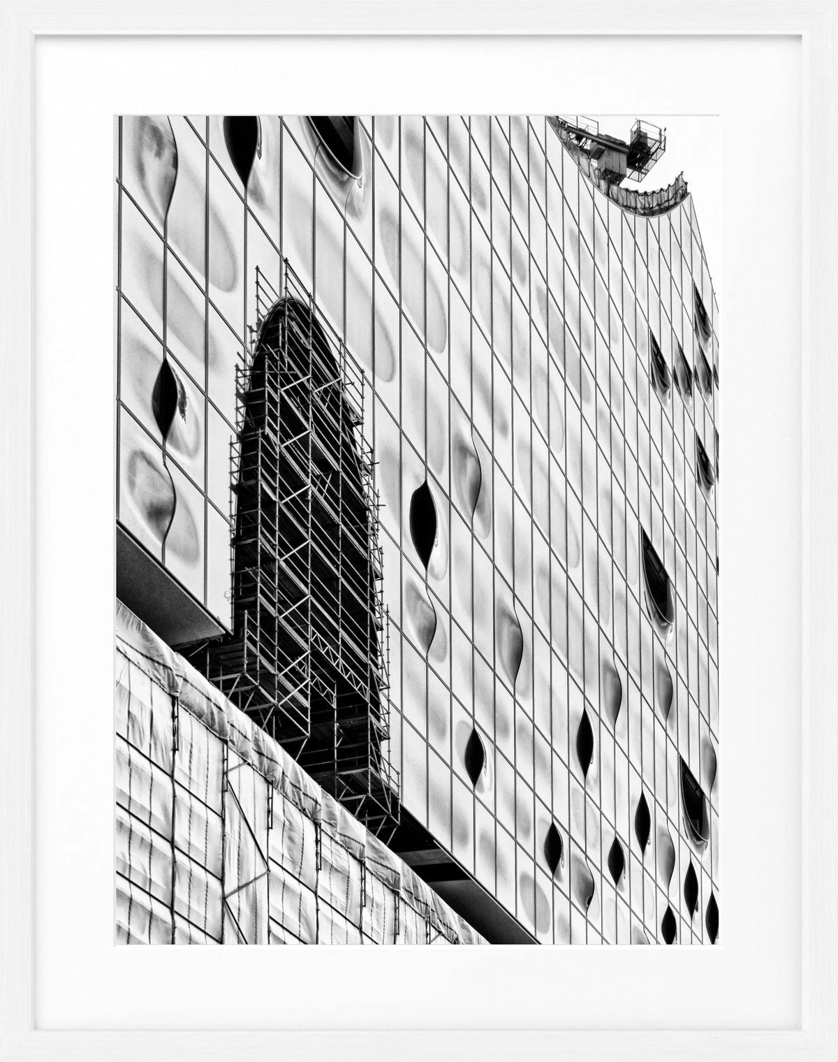 Schwarz-weiß Poster mit Rahmen von Hamburg Elphi, 25x31cm, von Cosman-Photocollection, dekoratives Wandbild