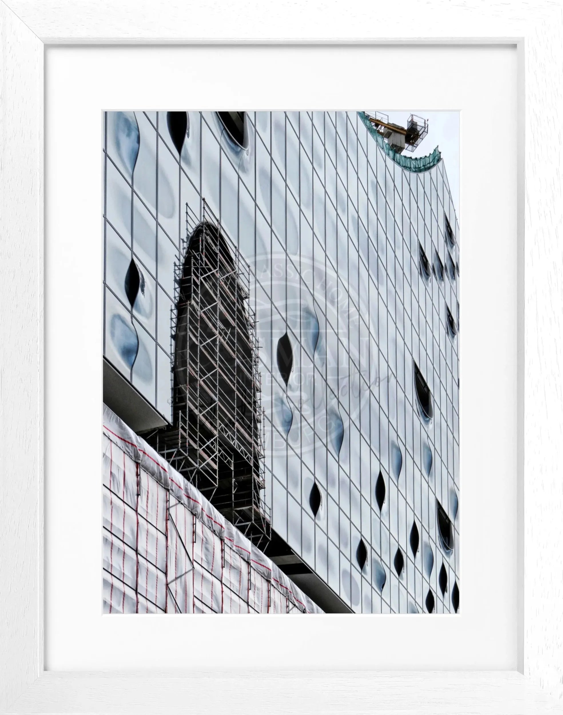 Schwarz-weiß Poster mit Rahmen von Hamburg Elphi, 25x31cm, von Cosman-Photocollection, dekoratives Wandbild