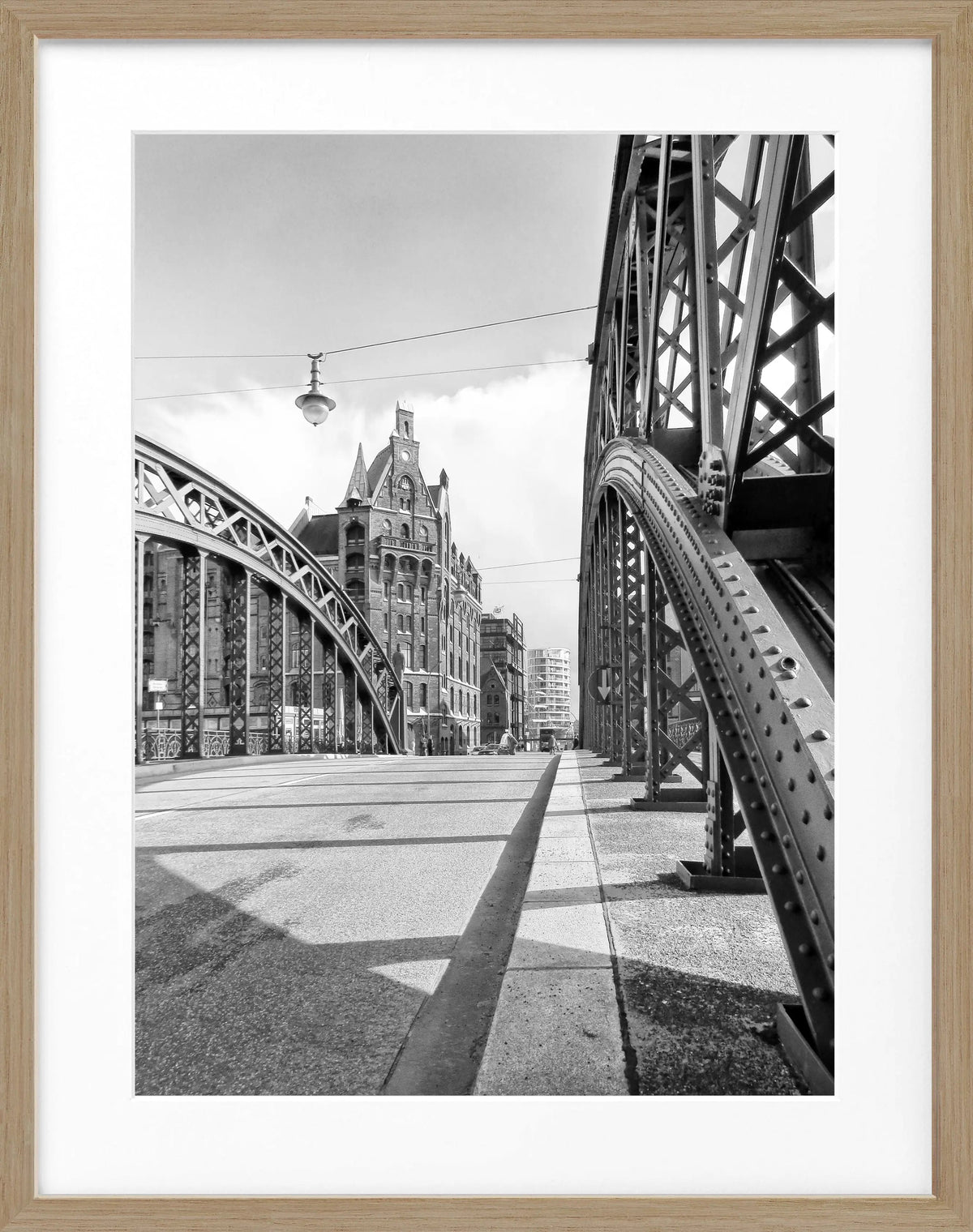 Schwarzweiß-Poster mit Rahmen, Hamburg Speicherstadt, von Cosman-Photocollection, 25x31 cm, Wanddekoration