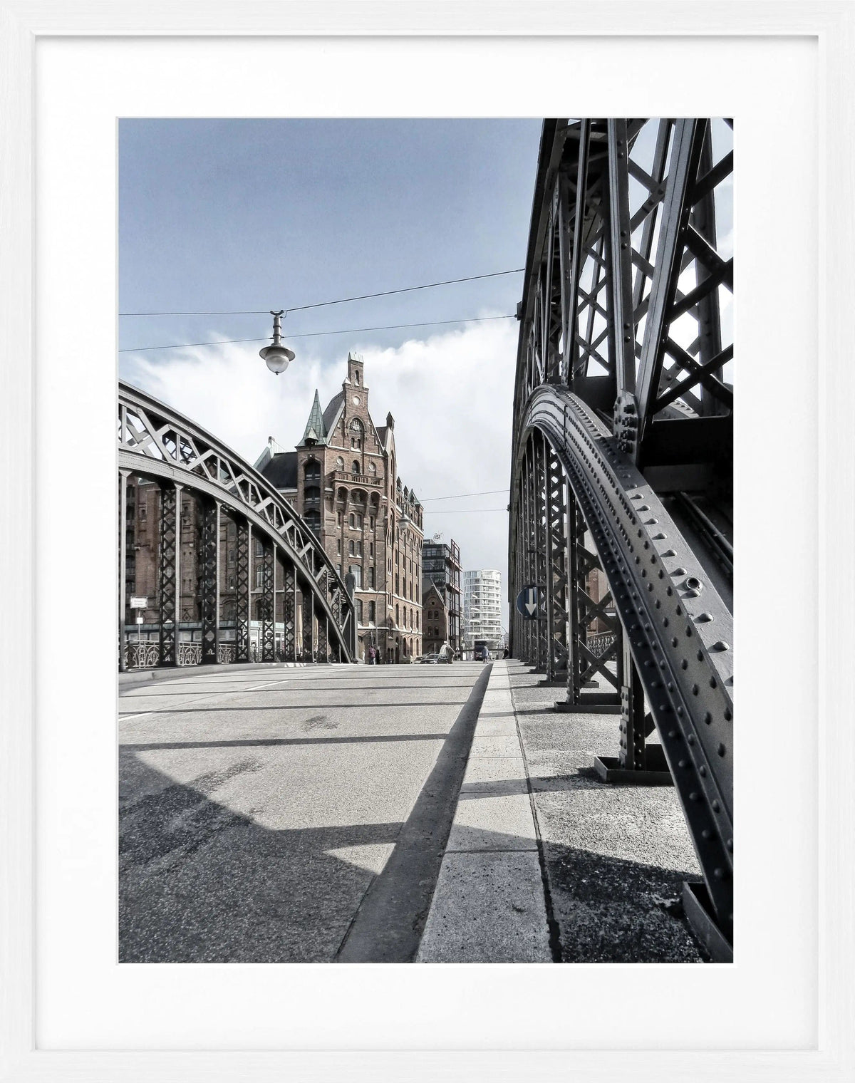 Schwarzes und weißes Poster mit Rahmen von Cosman-Photocollection, Hamburg Speicherstadt, Hamburg, 25x31cm, HH29