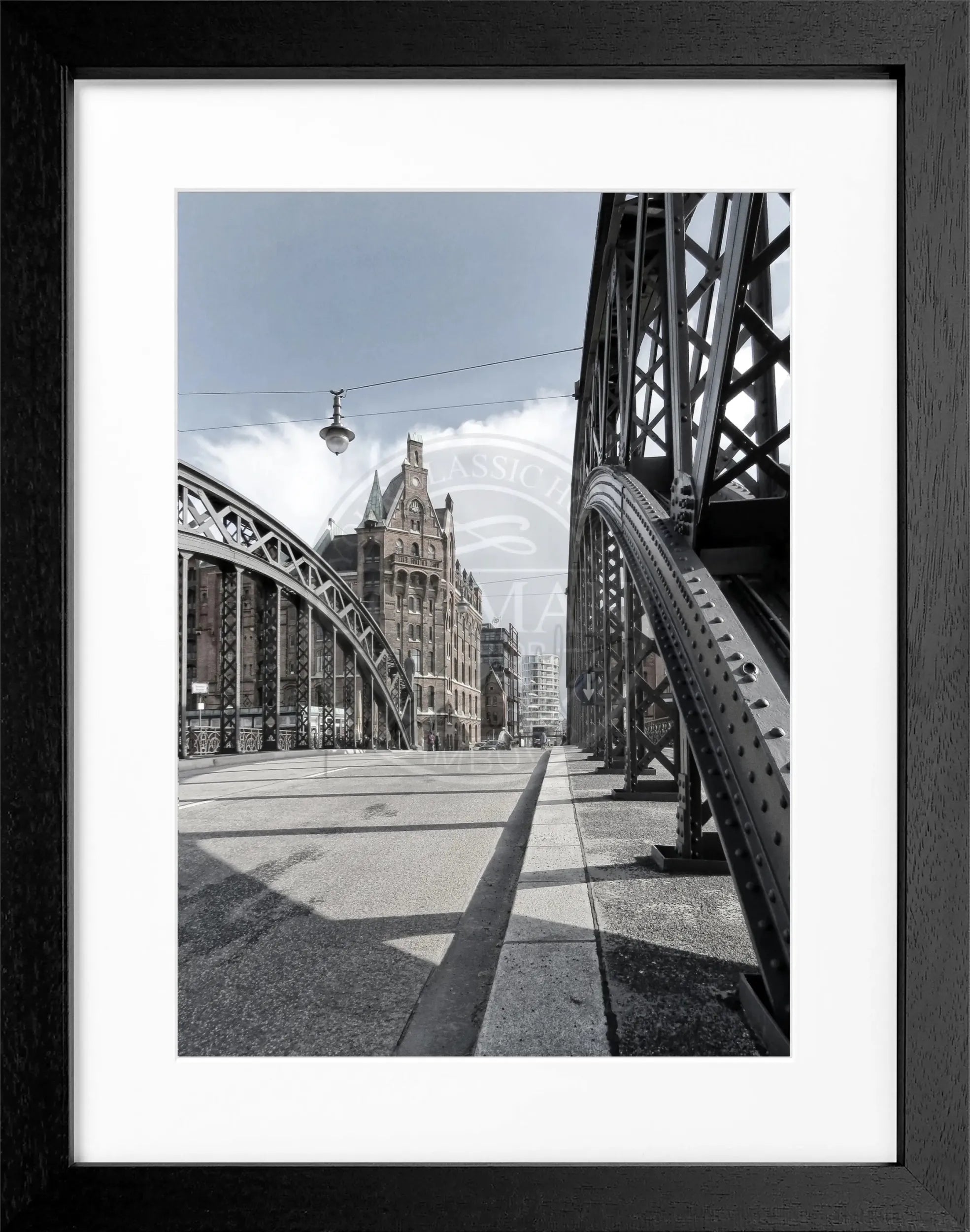 Schwarz-weiß Poster mit Rahmen, Hamburg Speicherstadt Motiv, von Cosman-Photocollection, 25x31 cm, Wanddekoration
