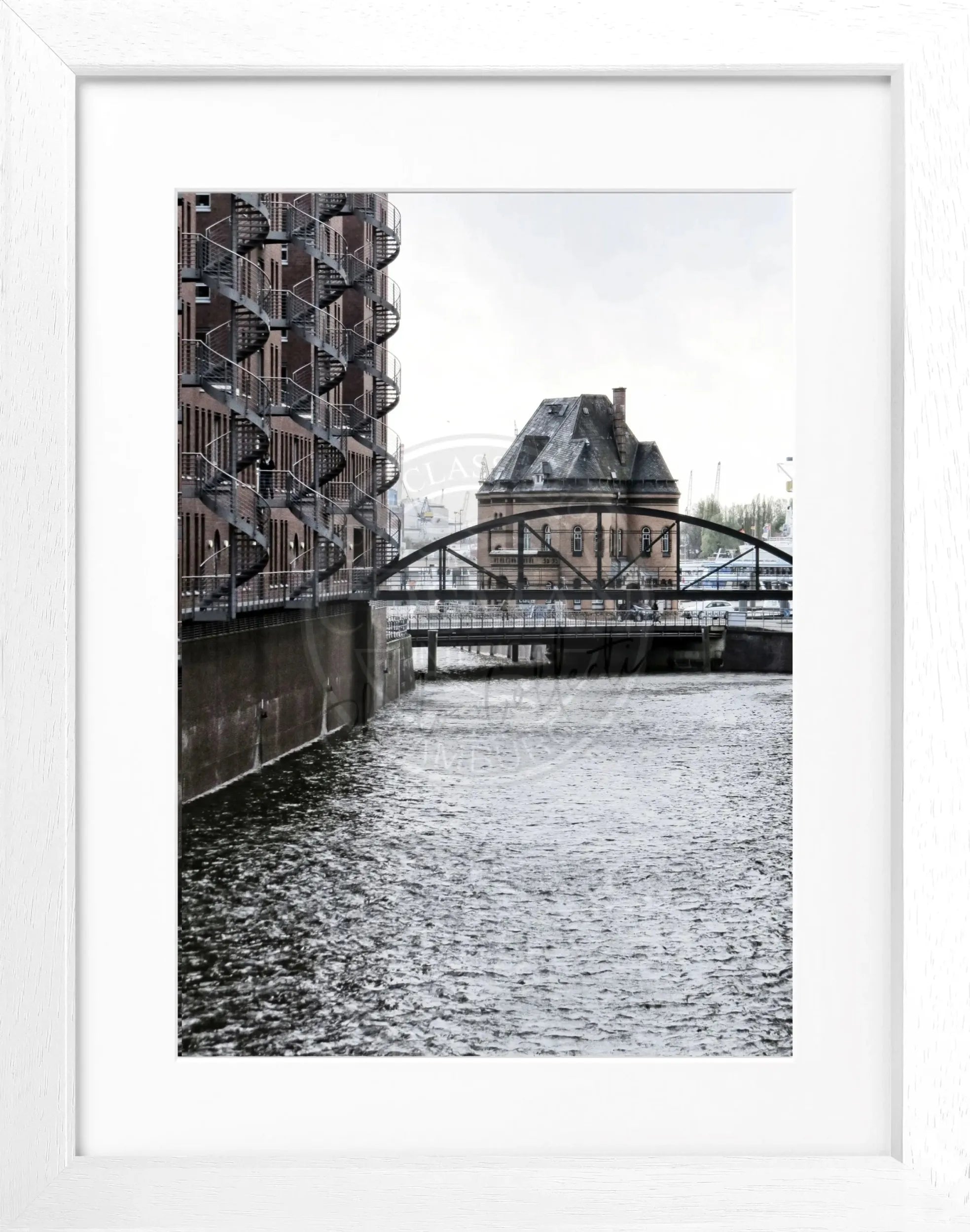 Schwarz-weiß Poster mit Rahmen von Cosman-Photocollection, Hamburg Speicherstadt, 25x31 cm, urbanes Stadtbild, Wanddekoration