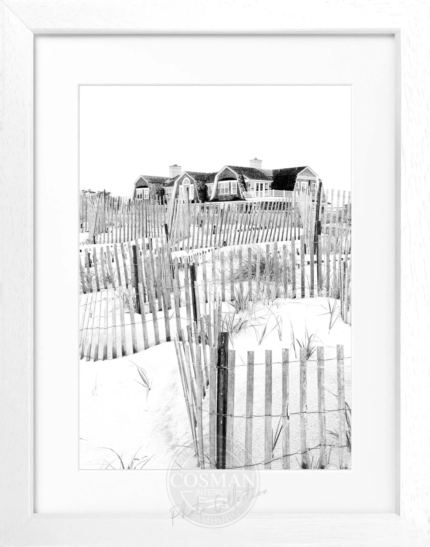 Schwarz-weiß Poster mit Rahmen, Hamptons Long Island 'Beach House' von Cosman-Photocollection, 25x31cm, Wanddekoration