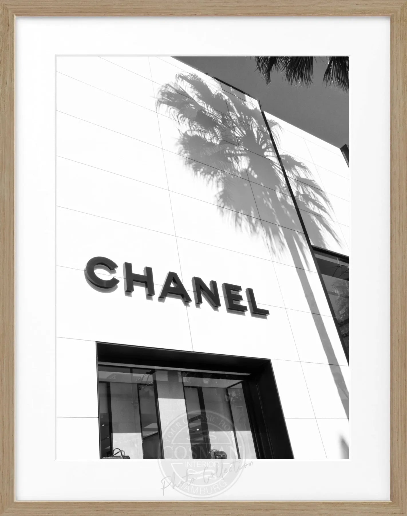 Schwarz-weiß Poster mit Rahmen, Kalifornien Beverly Hills, mit Chanel-Logo, von Cosman-Photocollection, 25x31 cm