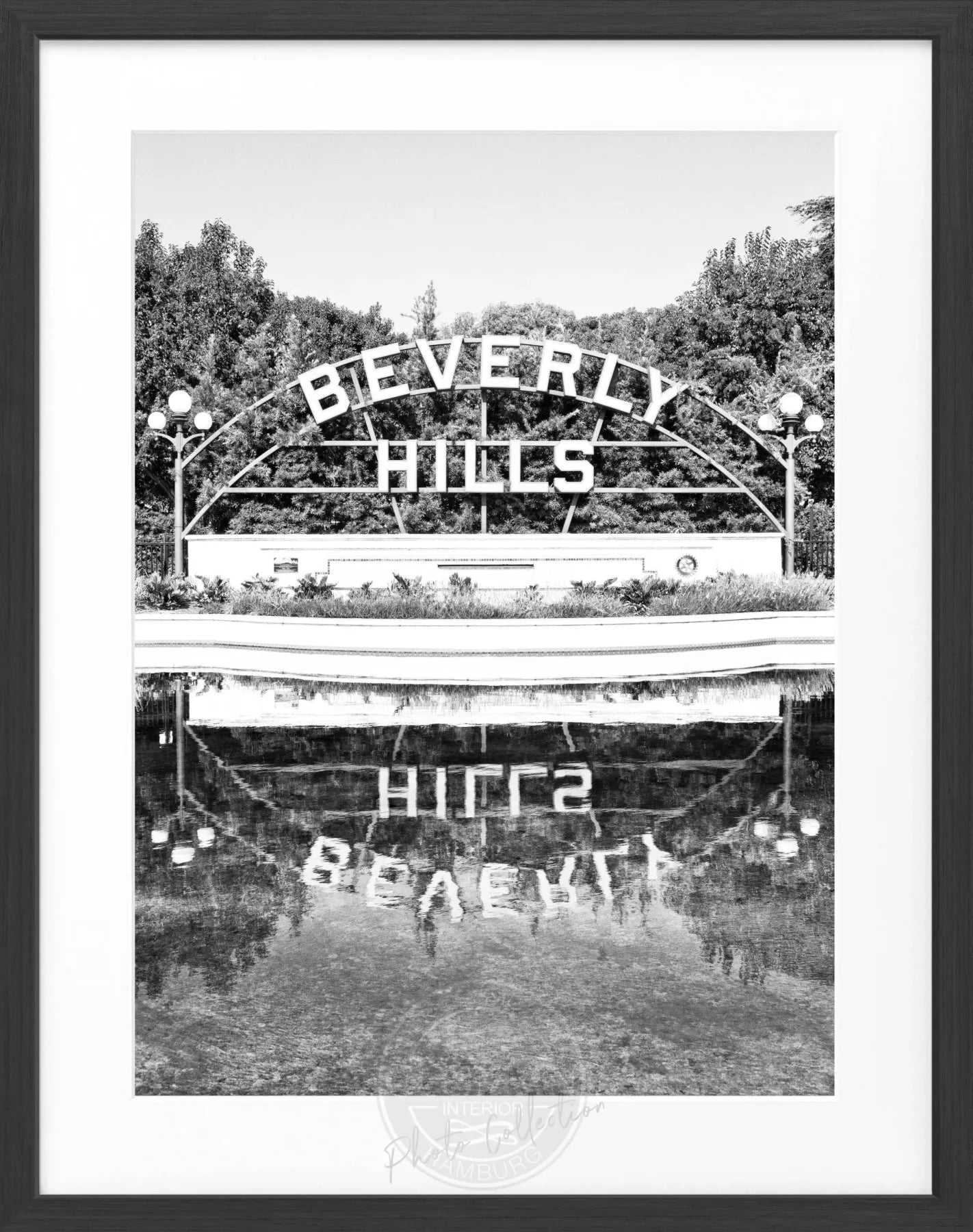 Schwarz-weiß Poster mit Rahmen, Kalifornien Beverly Hills Schild, Cosman-Photocollection, 25x31 cm, Wanddekoration