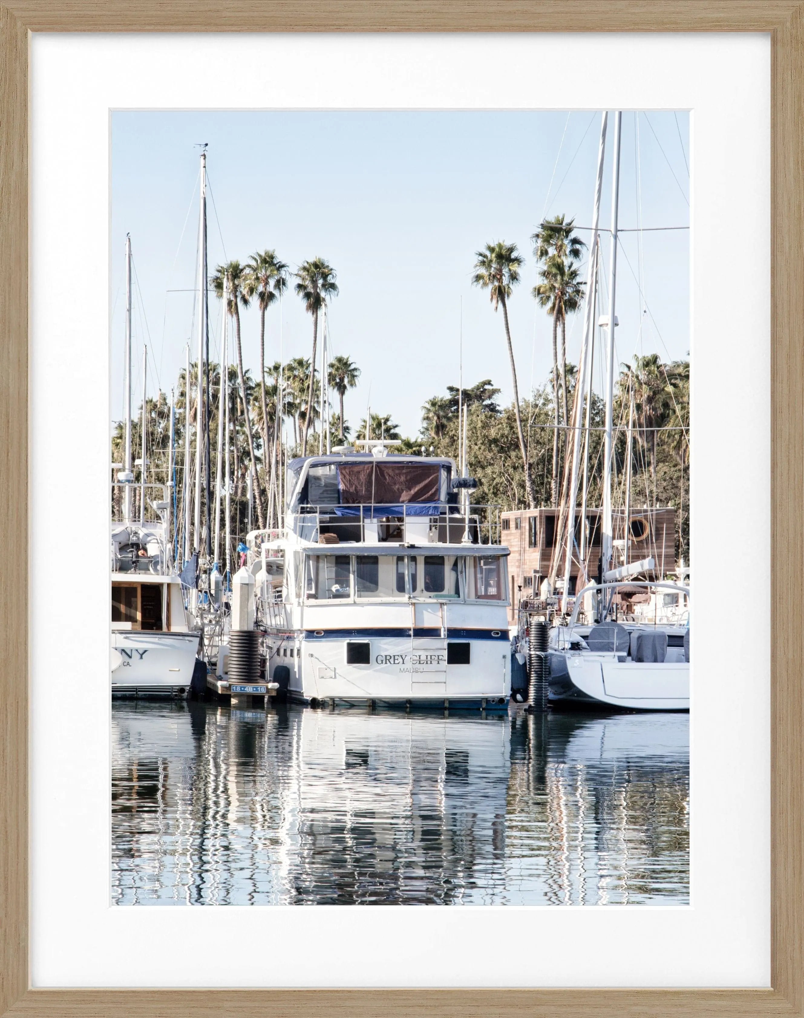 Schwarz-weiß Poster mit Rahmen Kalifornien ’Boat’ K33 von Cosman-Photocollection, 25x31cm, maritime Landschaftsbild