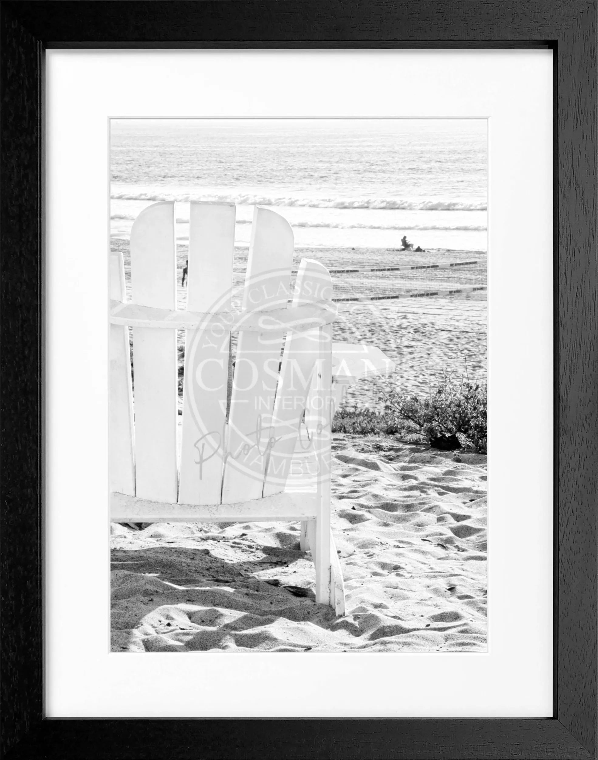Schwarz-weiß Poster mit Rahmen, Kalifornien Motiv, Deckchair, von Cosman-Photocollection, 25x31cm.