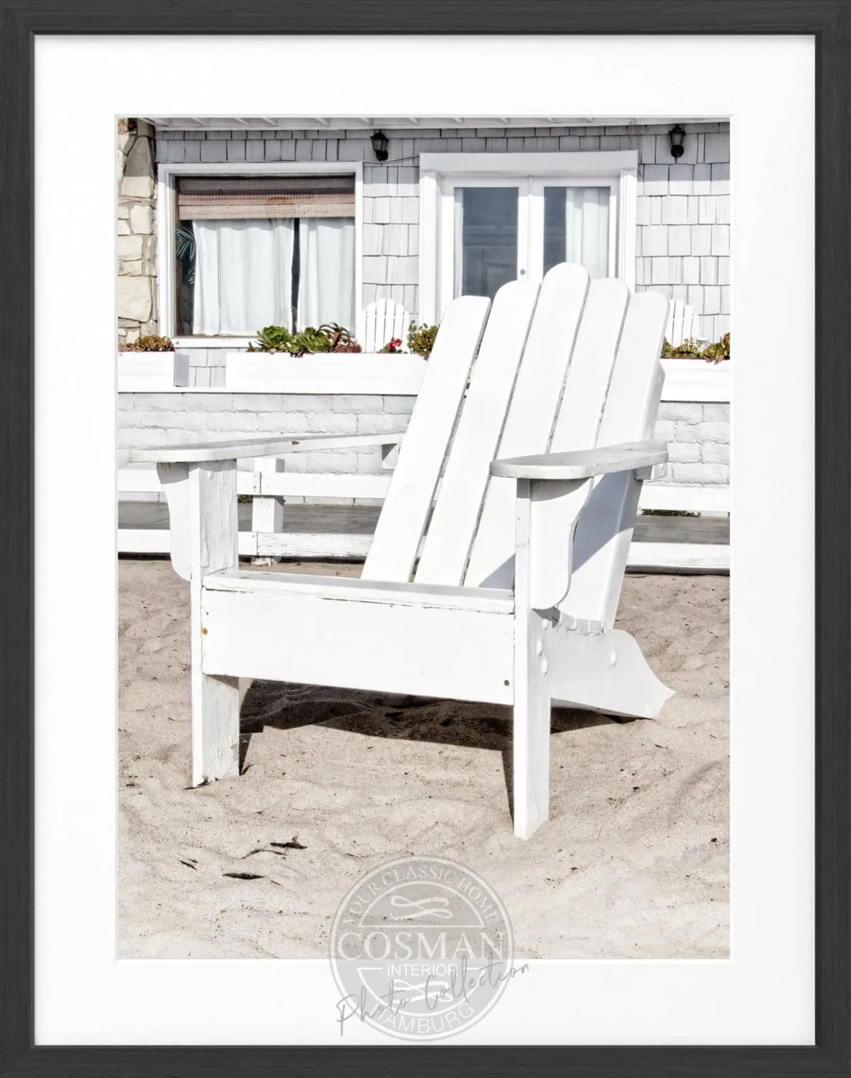 Schwarz-weiß Poster mit Rahmen, Kalifornien-Deckchair-Motiv, von Cosman-Photocollection, 25x31 cm, Wanddekoration