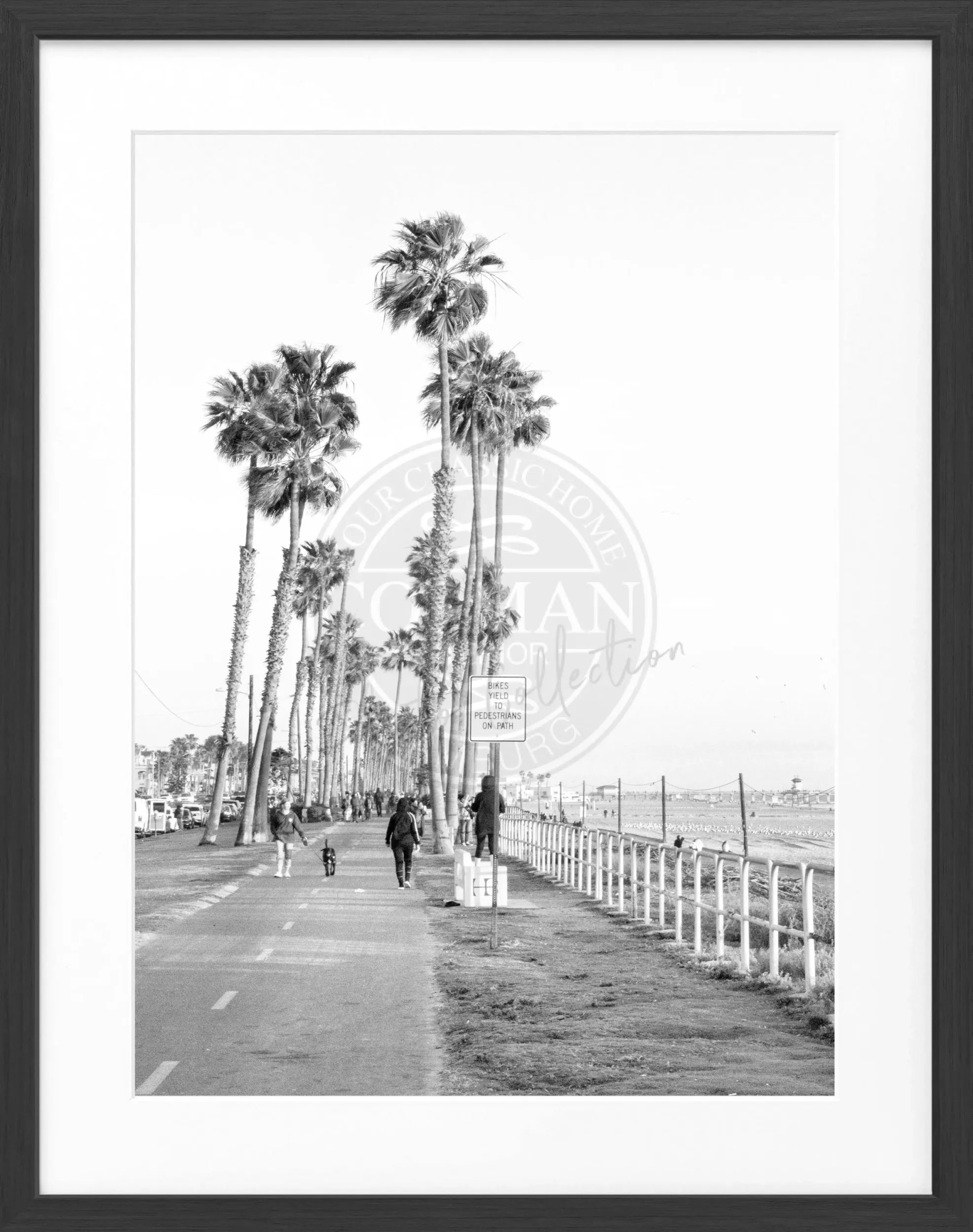Schwarz-weiß Poster von Huntington Beach in Kalifornien, mit schwarzem Rahmen, von Cosman-Photocollection, 25x31 cm