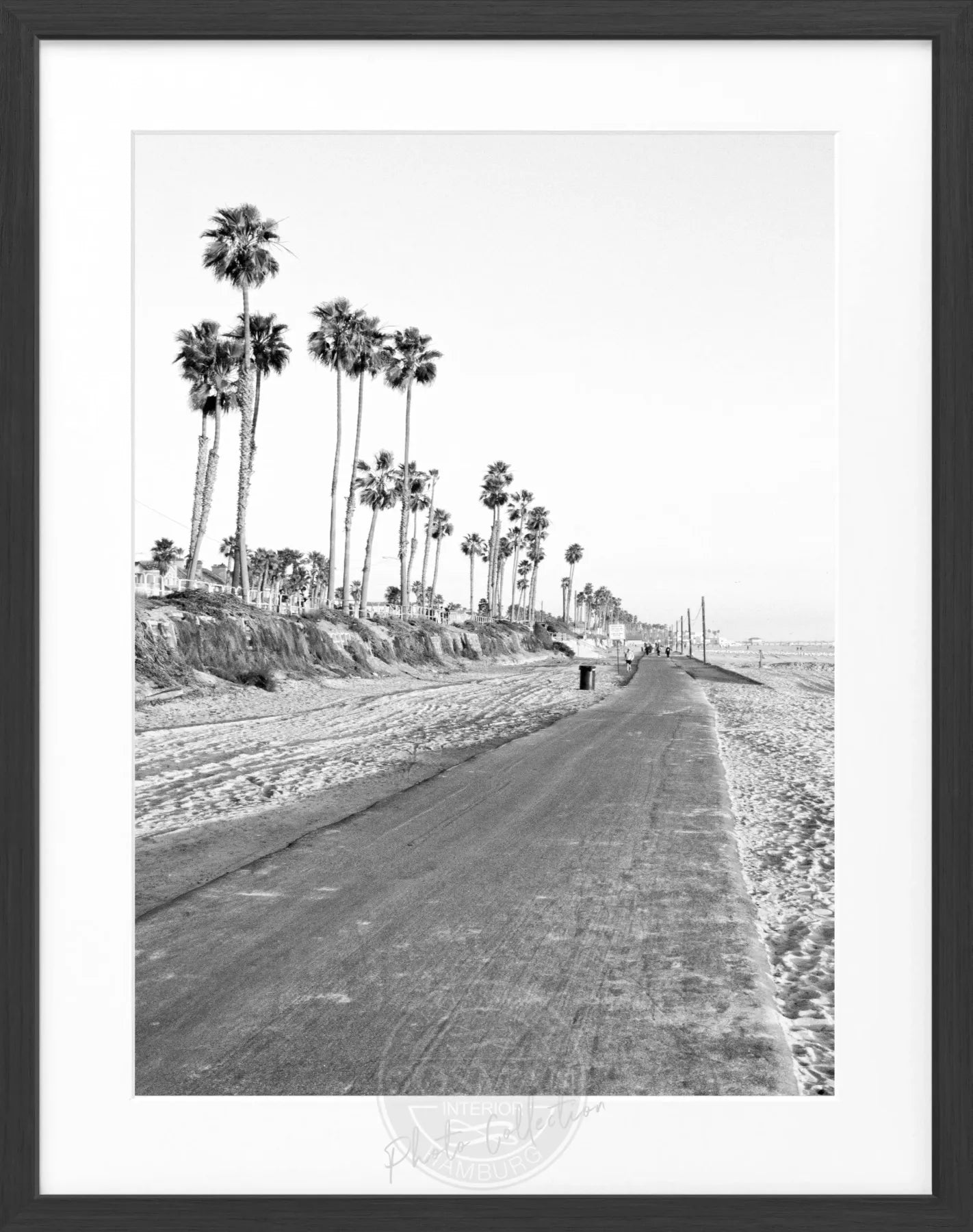 Schwarz-weiß Poster mit Rahmen von Cosman-Photocollection, Kalifornien Huntington Beach, 25x31 cm, Motiv mit Meeresküste