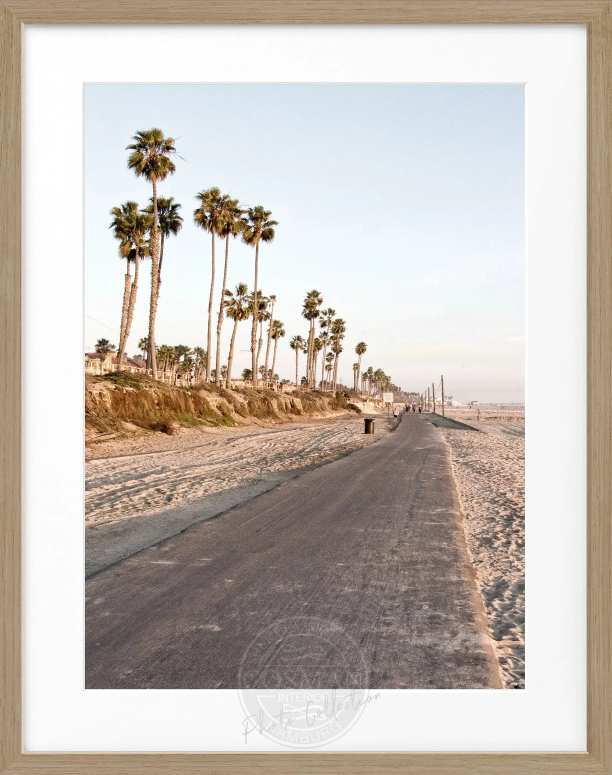 Schwarz-weiß Poster mit Rahmen von Cosman-Photocollection, Huntington Beach Kalifornien, 25x31cm, Kunstfotografie, Wanddekoration