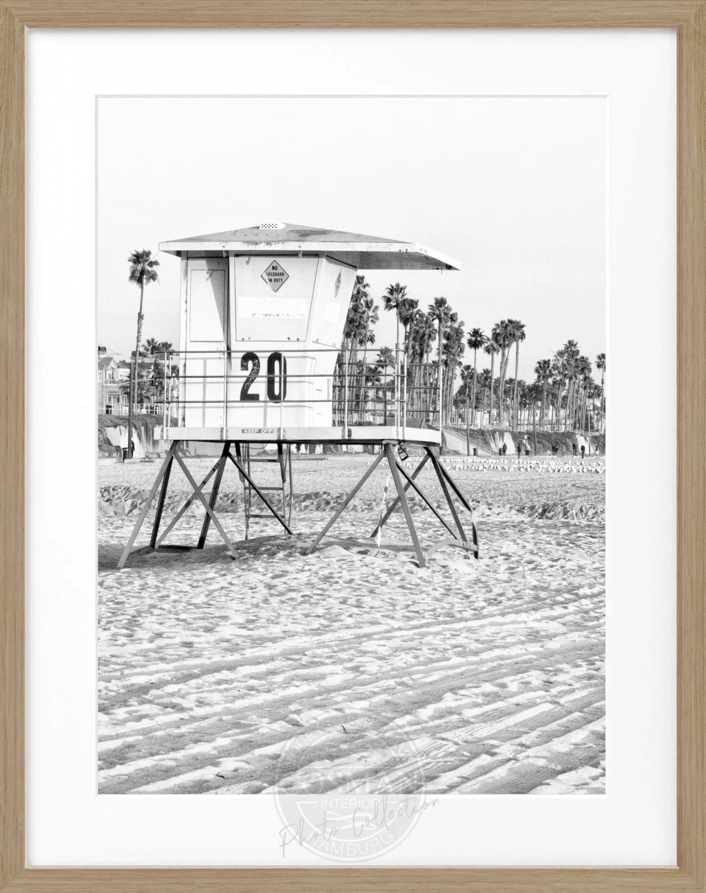 Schwarz-weiß Poster mit Rahmen, Kalifornien Huntington Beach Lifeguard Motiv, von Cosman-Photocollection, 25x31cm