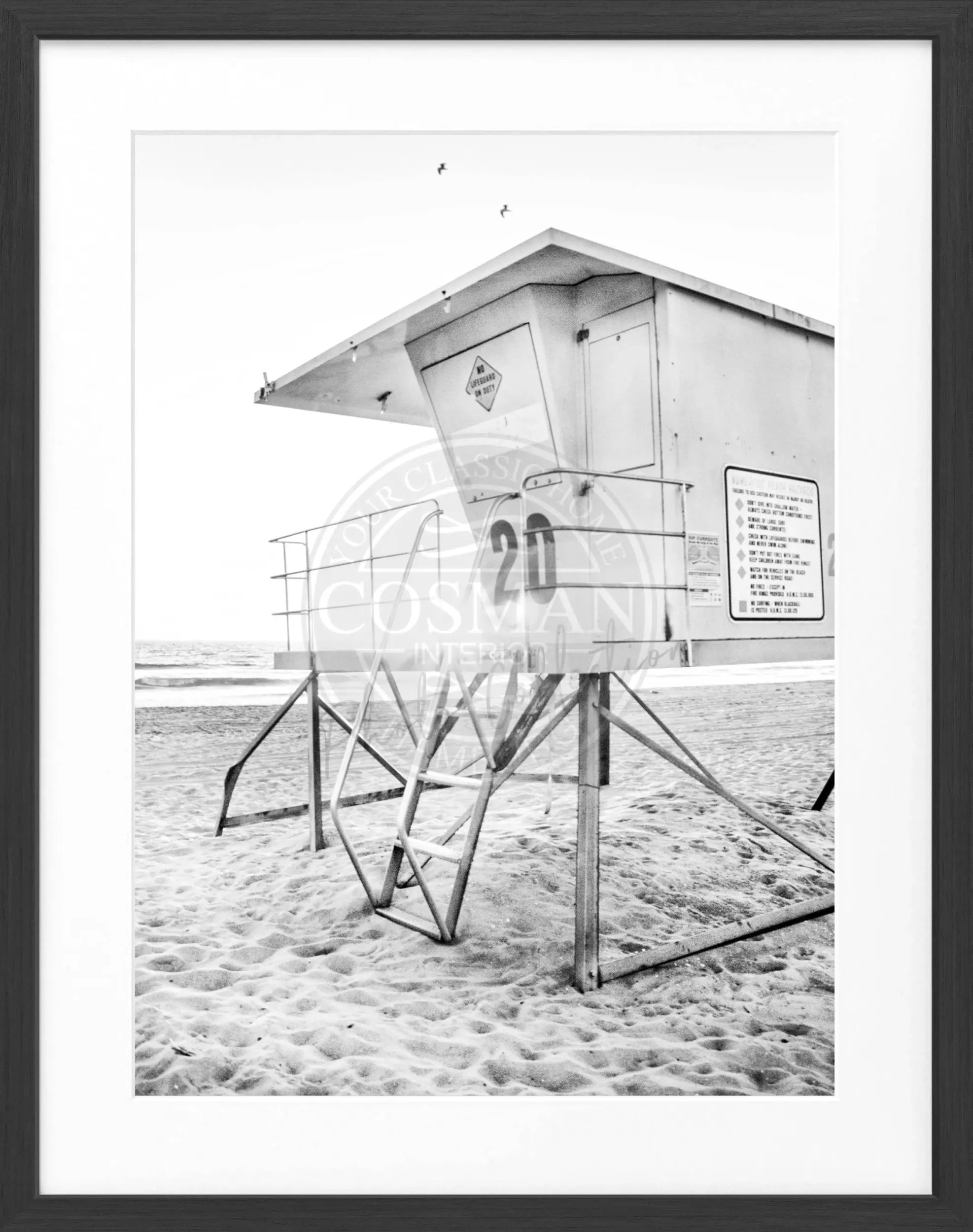 Schwarz-weiß Poster mit Rahmen von Cosman-Photocollection, Kalifornien Huntington Beach Lifeguard, 25x31 cm, Wanddekoration