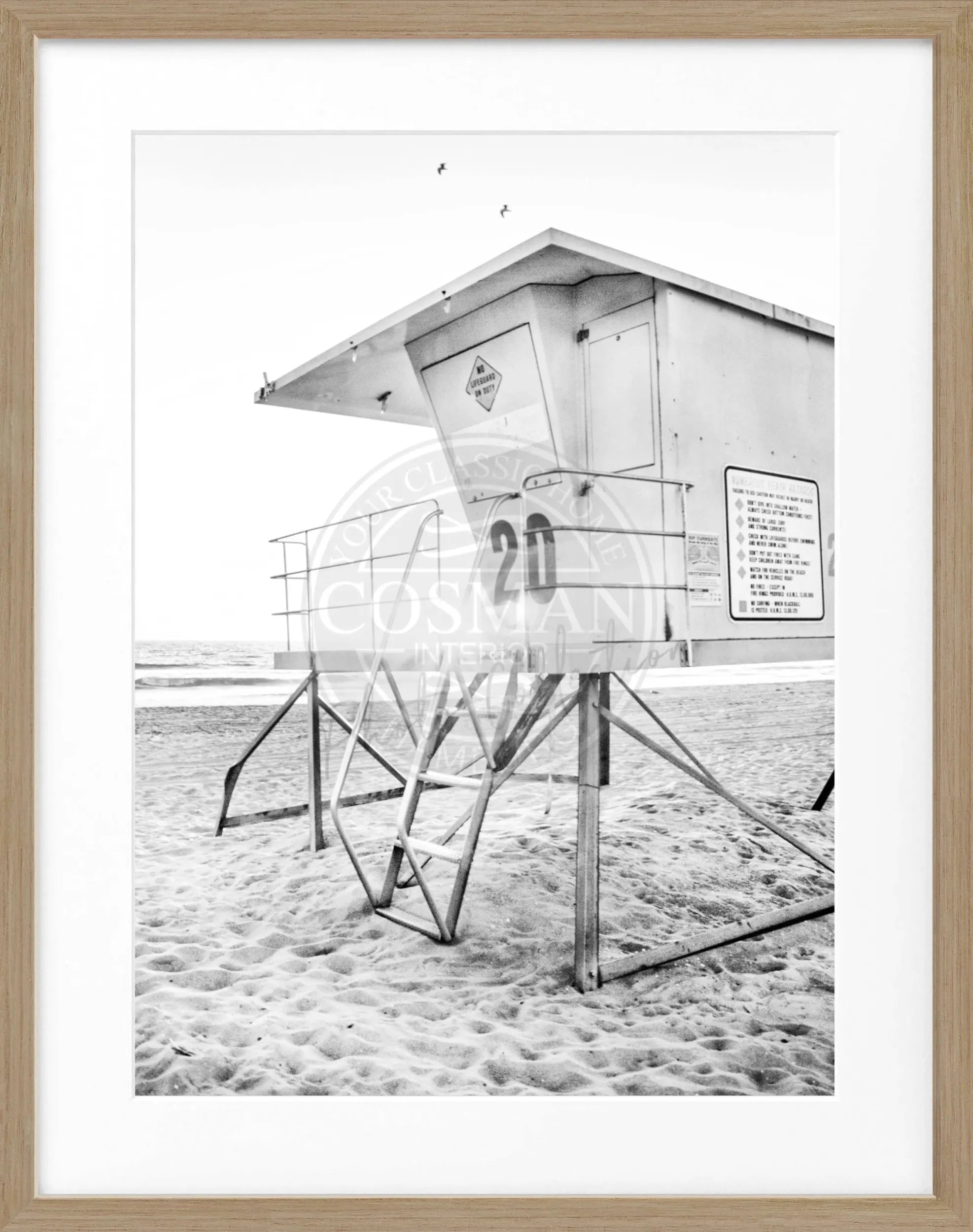 Schwarz-weiß Poster mit Rahmen von Cosman-Photocollection, Huntington Beach Lifeguard Motiv, 25x31 cm, Kalifornien.