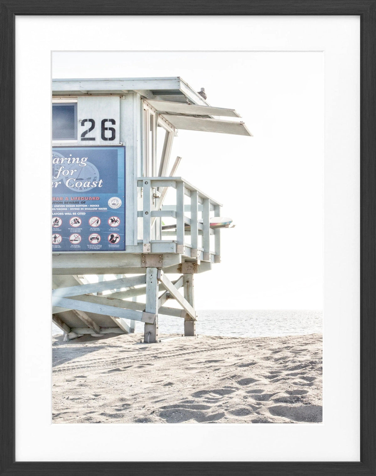 Schwarz-weiß Poster mit Rahmen von Cosman-Photocollection, Kalifornien Lifeguard-Motiv, 25x31 cm, Wandbild, Fotokunst