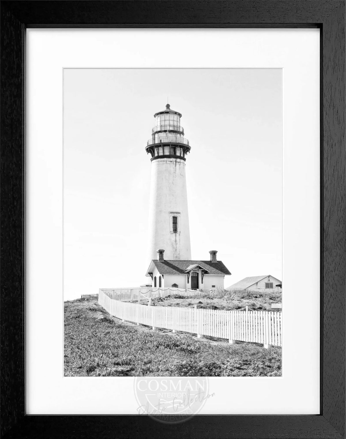 Schwarz-weiß Poster mit Rahmen von Cosman-Photocollection, Kalifornien Leuchtturm Pigeon Point, 25x31 cm, Wanddekoration