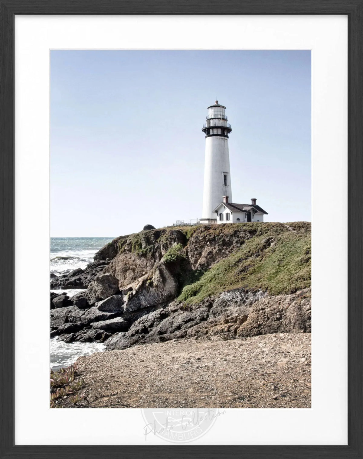 Schwarz-weiß Poster mit Rahmen von Cosman-Photocollection, Kalifornien Leuchtturm Pigeon Point, 25x31 cm, Wanddekoration