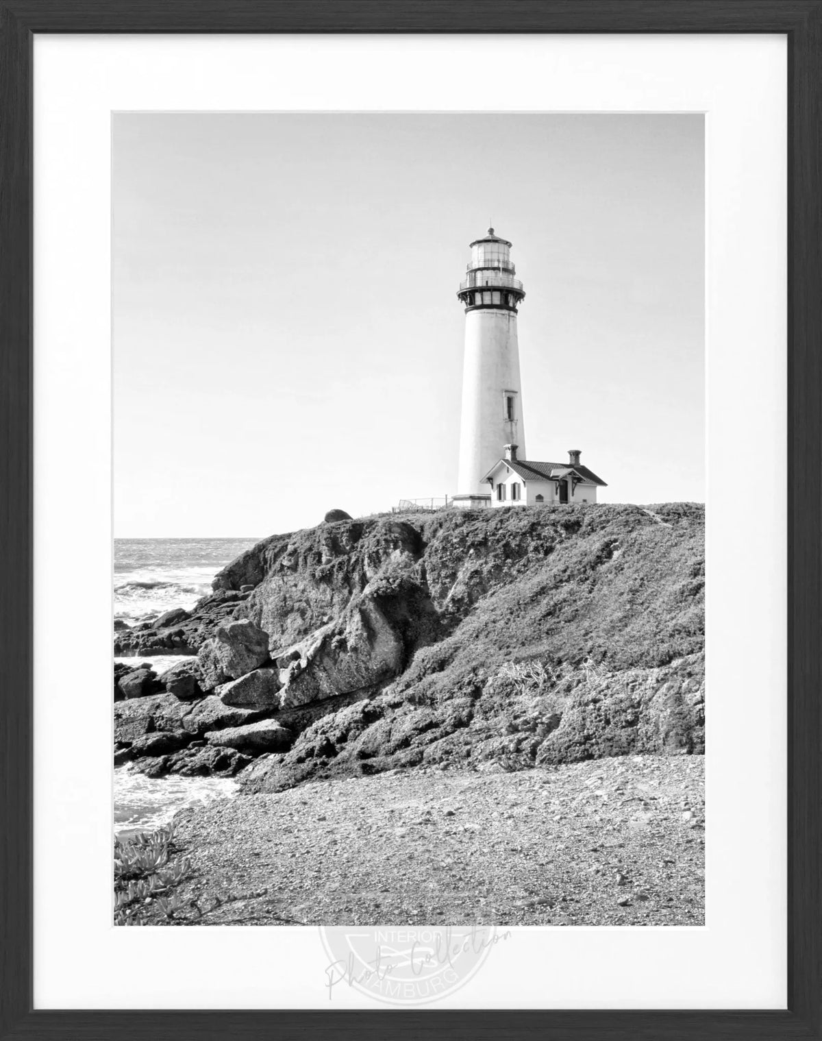 Schwarz-weiß Poster mit Rahmen von Cosman-Photocollection, Kalifornien Leuchtturm Pigeon Point, 25x31cm, Wanddekoration