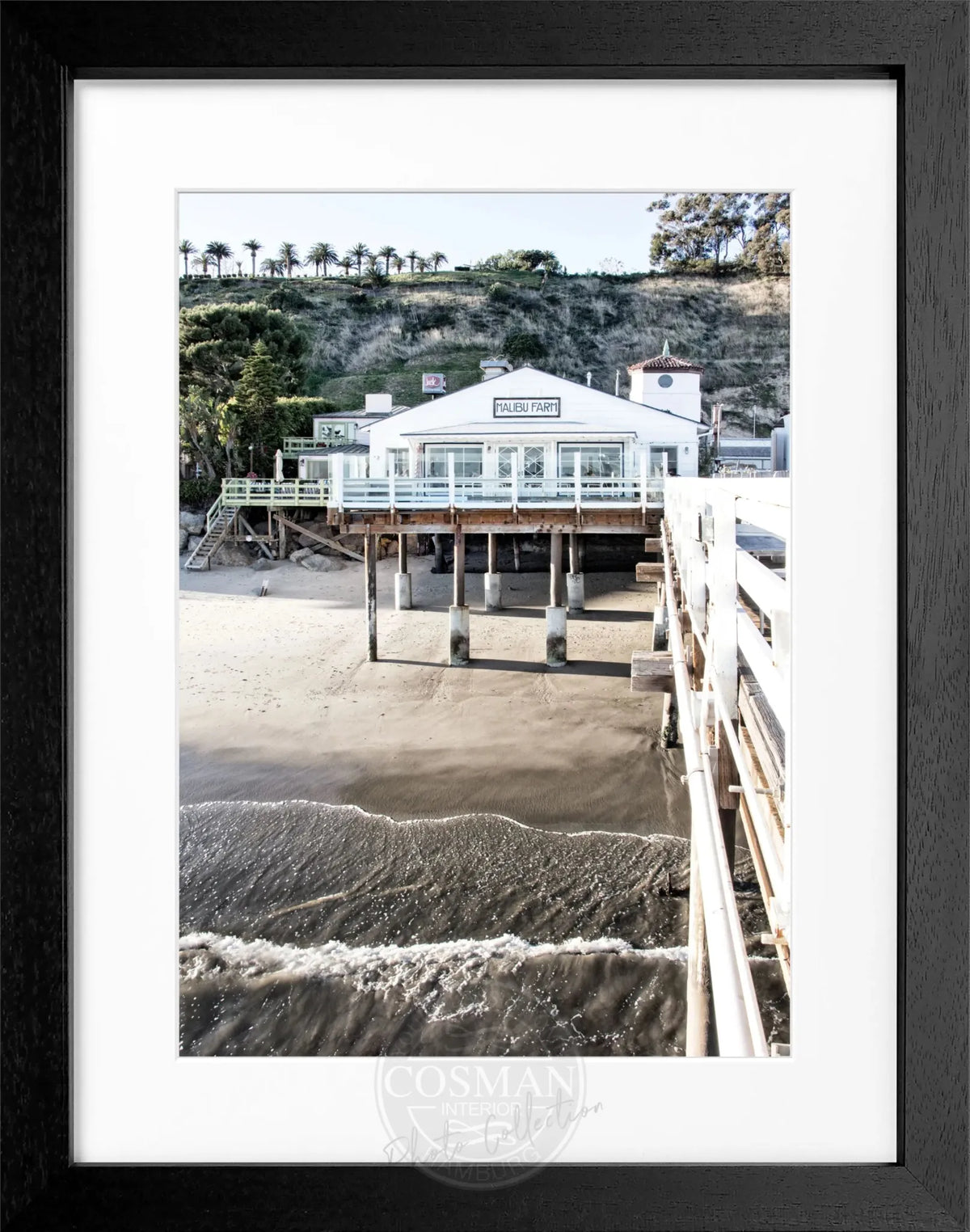 Schwarz-weiß Poster mit Rahmen von Cosman-Photocollection, Kalifornien Malibu Beach Pier, 25x31 cm, Wanddekoration