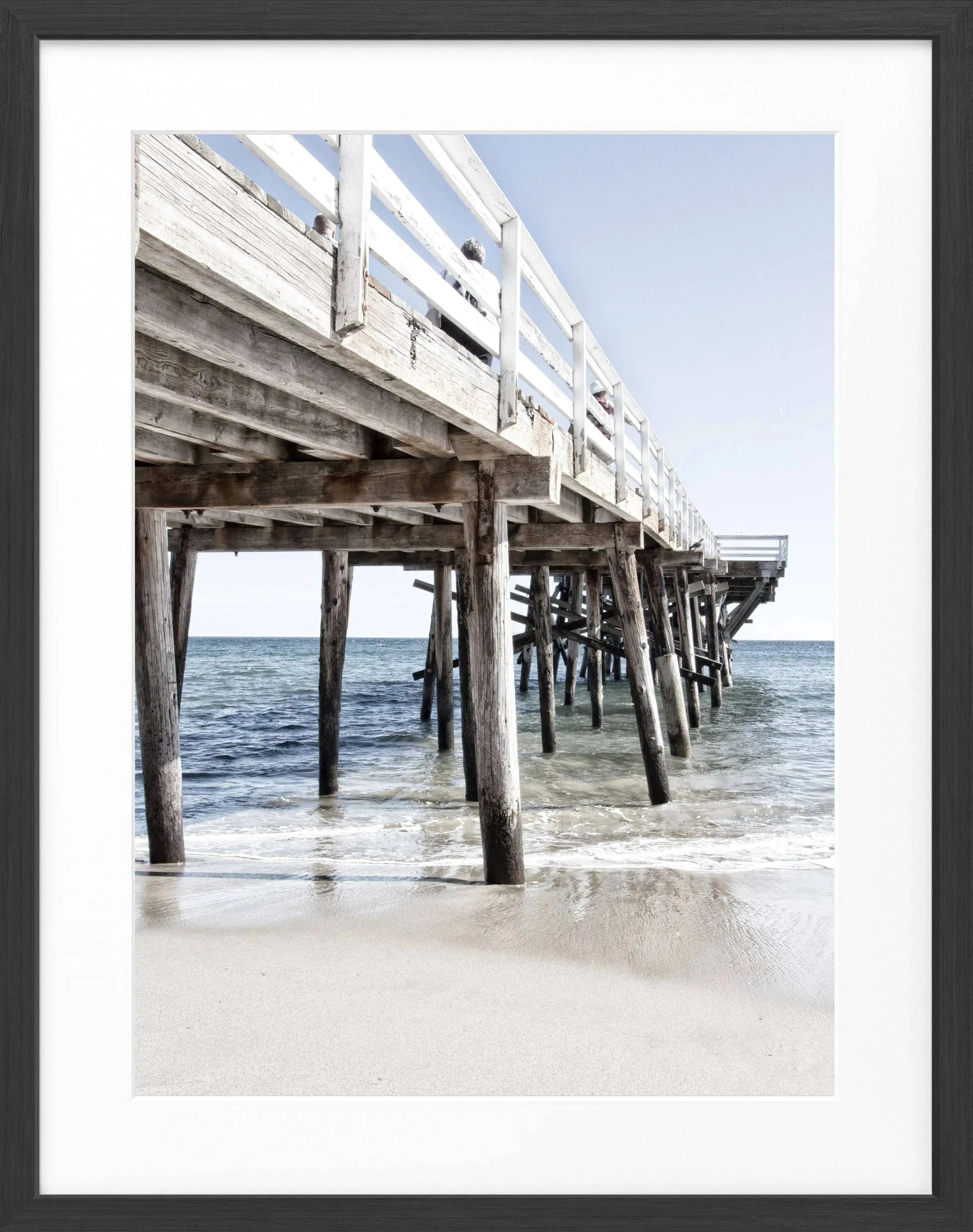 Schwarz-weiß Poster mit Rahmen, Kalifornien Malibu Pier Motiv, von Cosman-Photocollection, 25x31 cm, perfektes Wandbild.