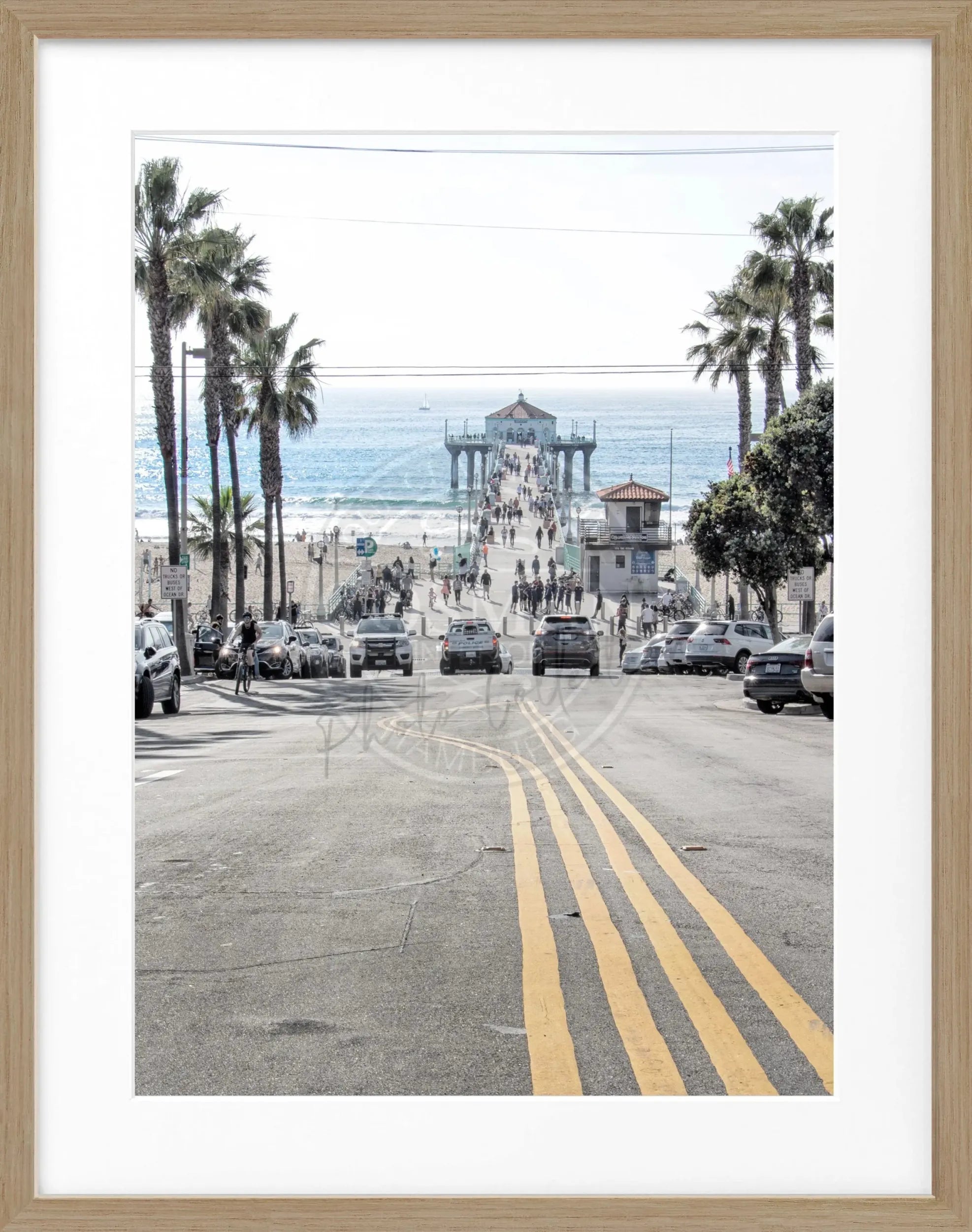 Schwarz-weiß Poster mit Rahmen, Kalifornien Manhattan Beach, von Cosman-Photocollection, 25x31cm, Fotografie mit Strandmotiv