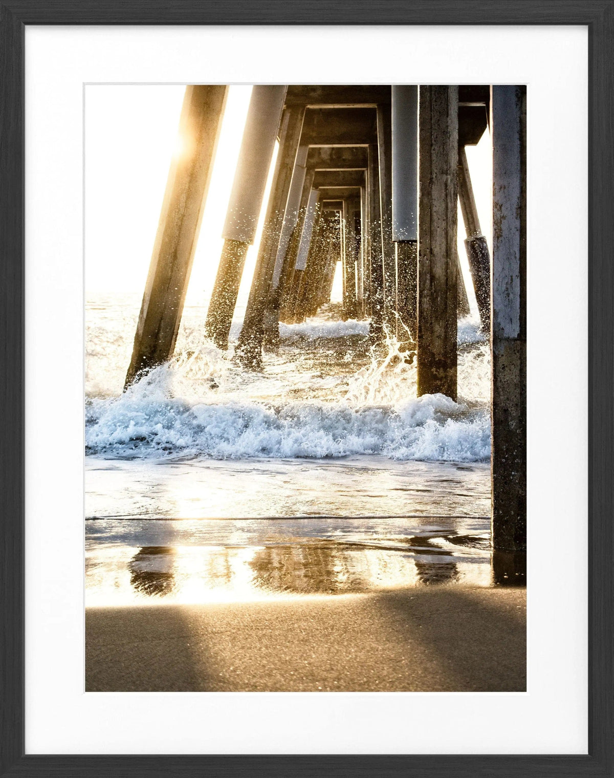 Schwarz-weiß Poster mit Rahmen von Cosman-Photocollection, Kalifornien Pier Motiv, 25x31 cm, Wanddekoration