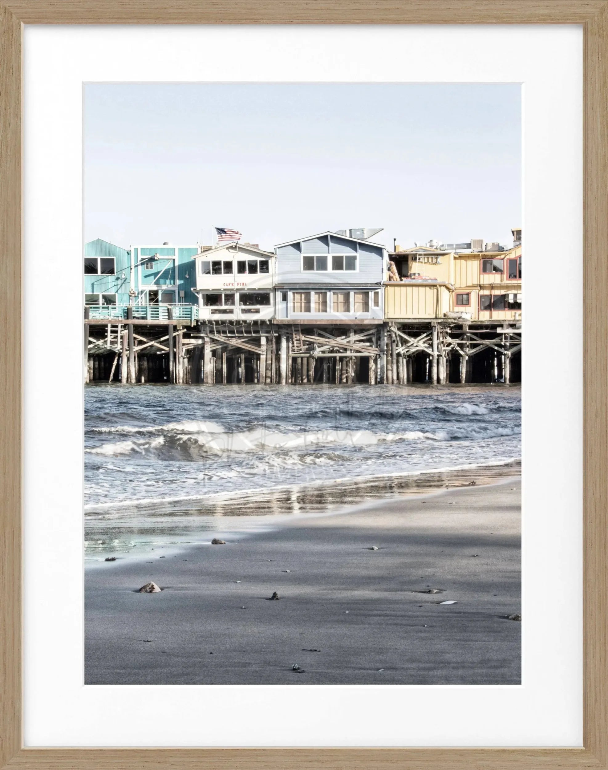 Schwarz-weiß Poster mit Rahmen von Cosman-Photocollection, Kalifornien Pier Monterey, 25x31 cm, Wanddekoration