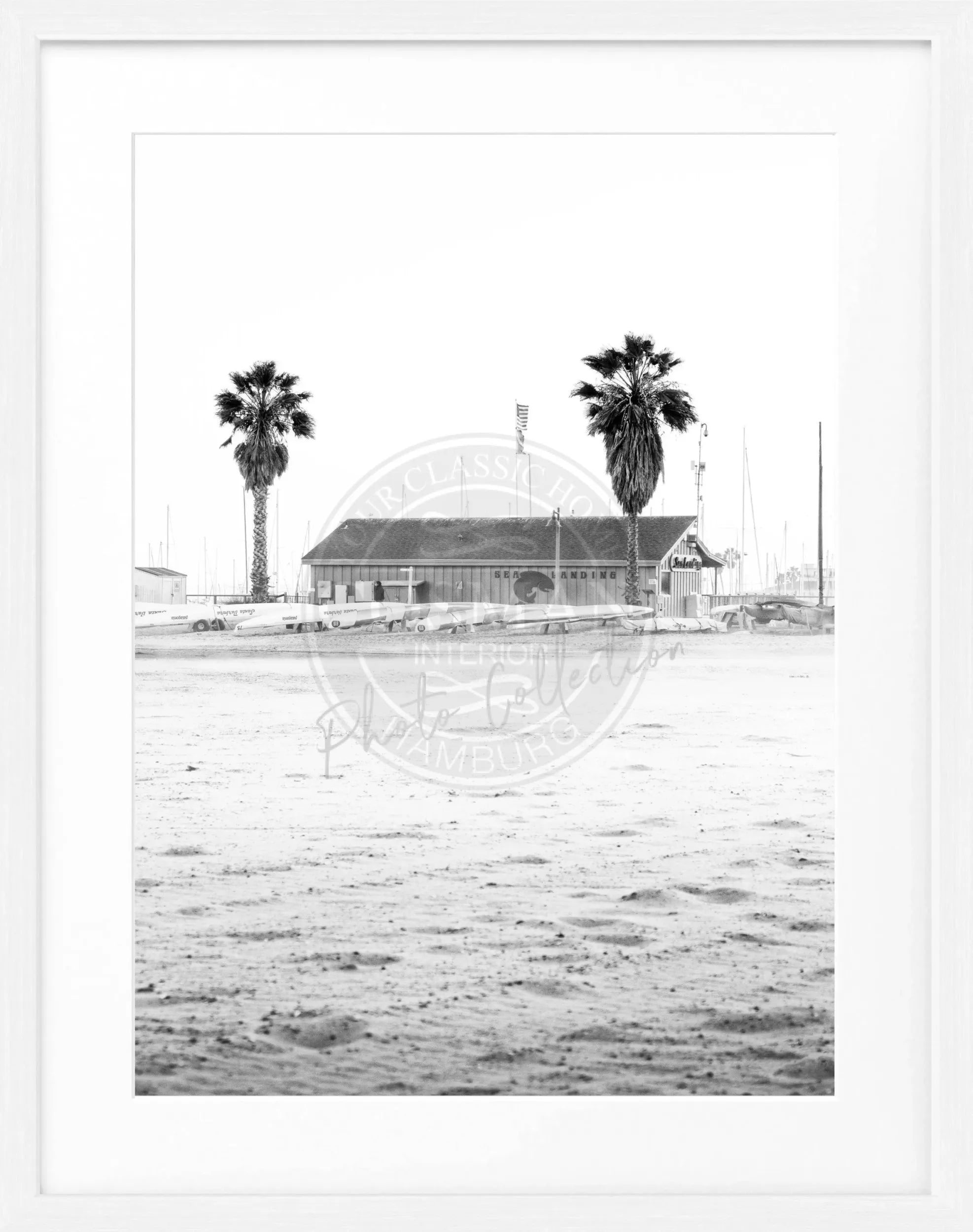 Schwarz-weiß Poster mit Rahmen von Kalifornien Santa Barbara Beach, 25x31cm, von Cosman-Photocollection, Strandmotiv