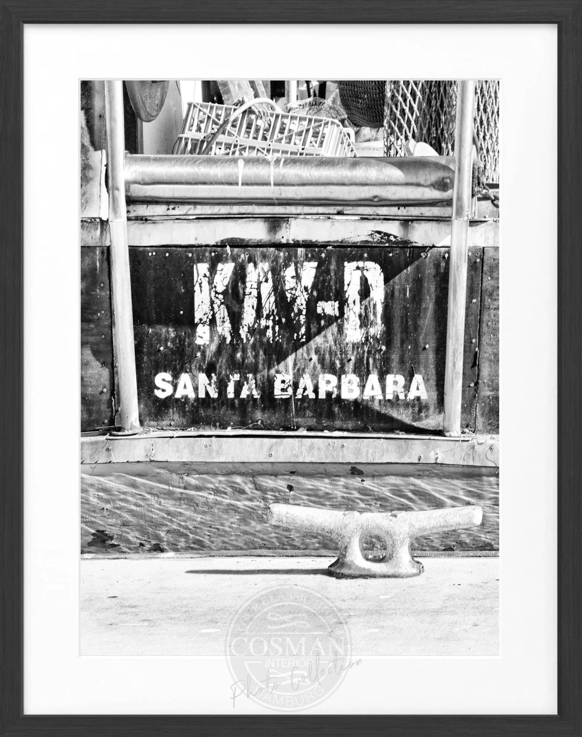 Schwarz-weiß Poster mit Rahmen, Kalifornien Santa Barbara Boot Motiv, von Cosman-Photocollection, 25x31 cm