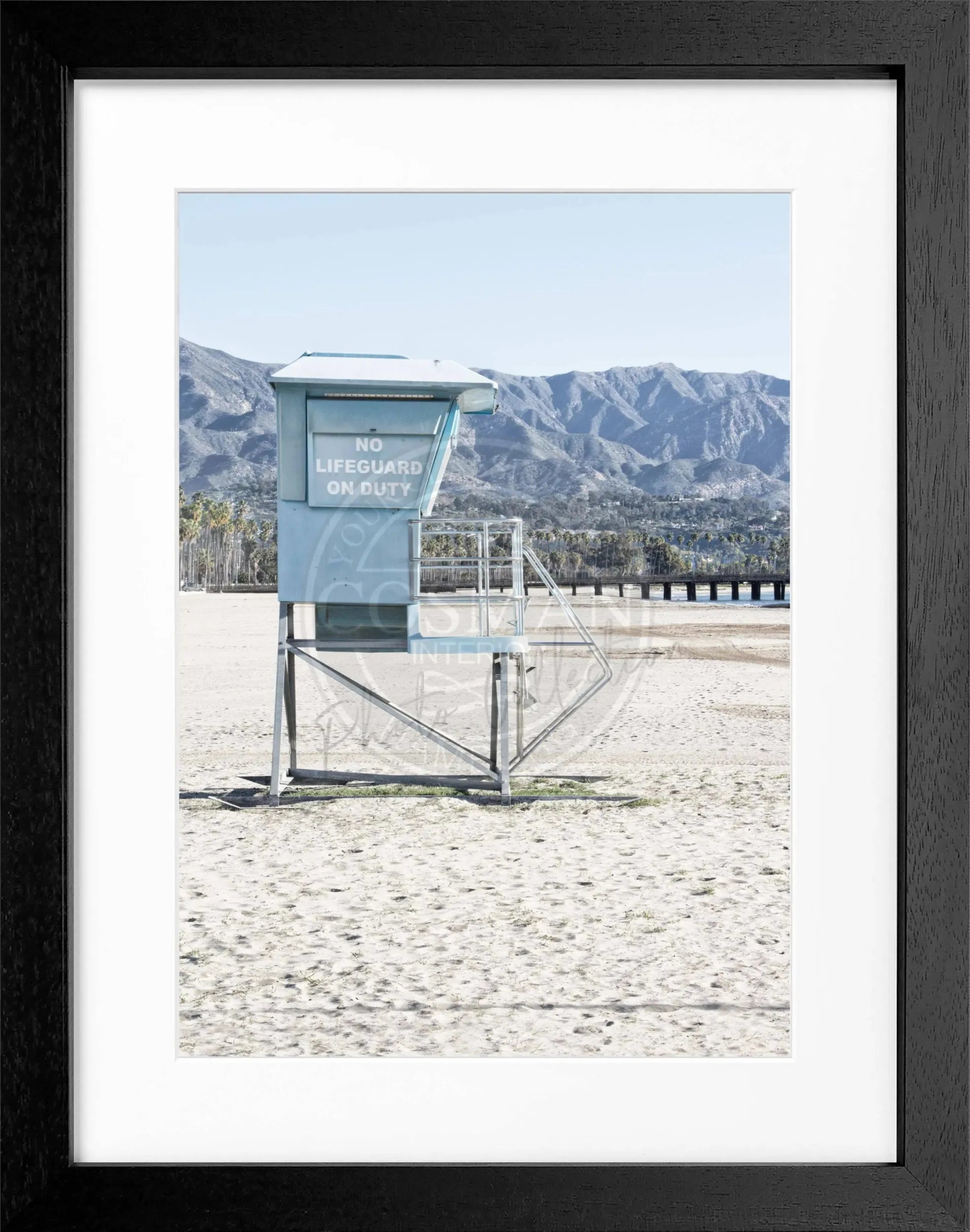 Schwarz-weiß Poster mit Rahmen, Kalifornien Santa Barbara Lifeguard Motiv, 25x31cm, von Cosman-Photocollection