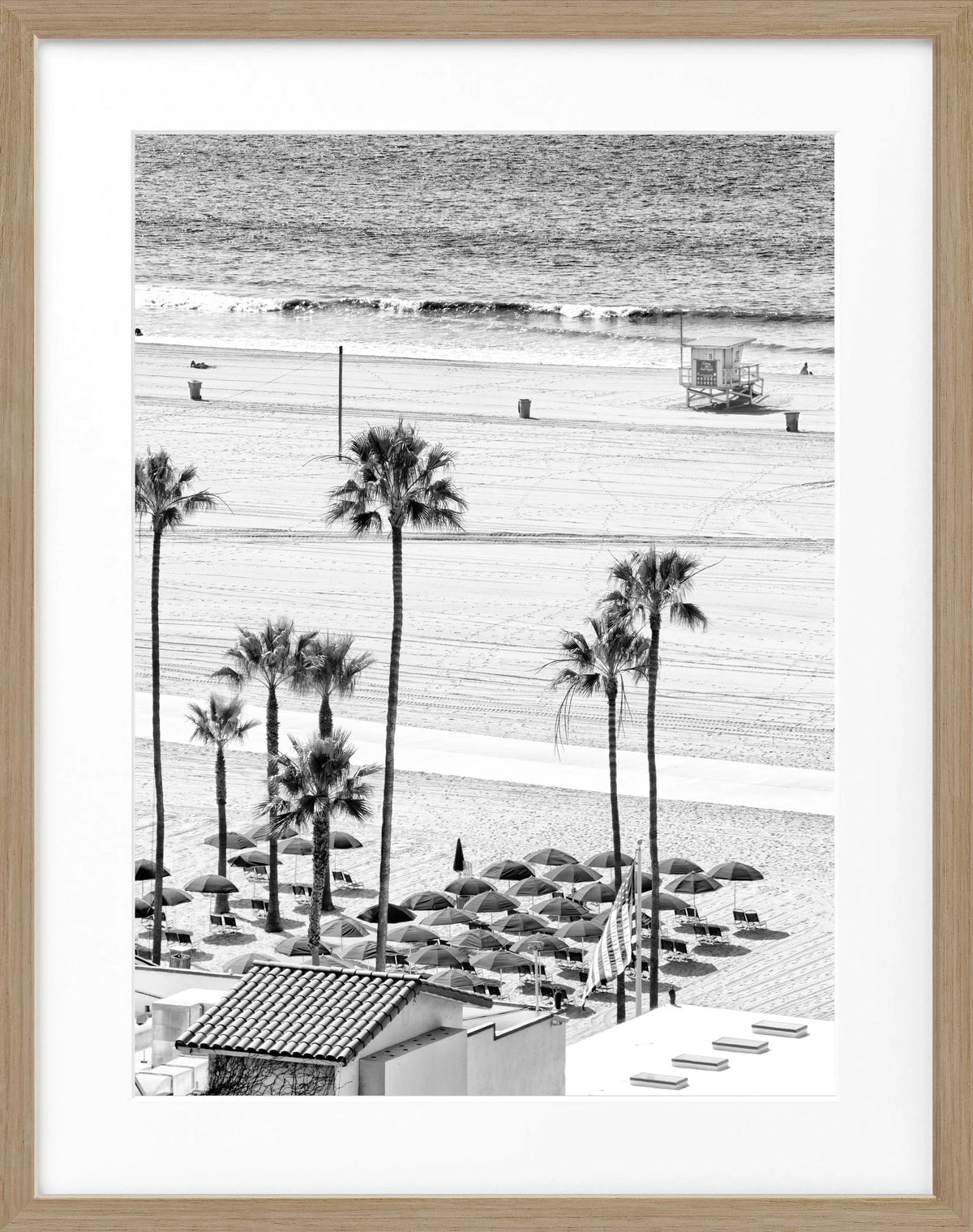 Schwarz-weiß Poster mit Rahmen von Cosman-Photocollection, Santa Monica Beach in Kalifornien, 25x31cm, Strandmotiv