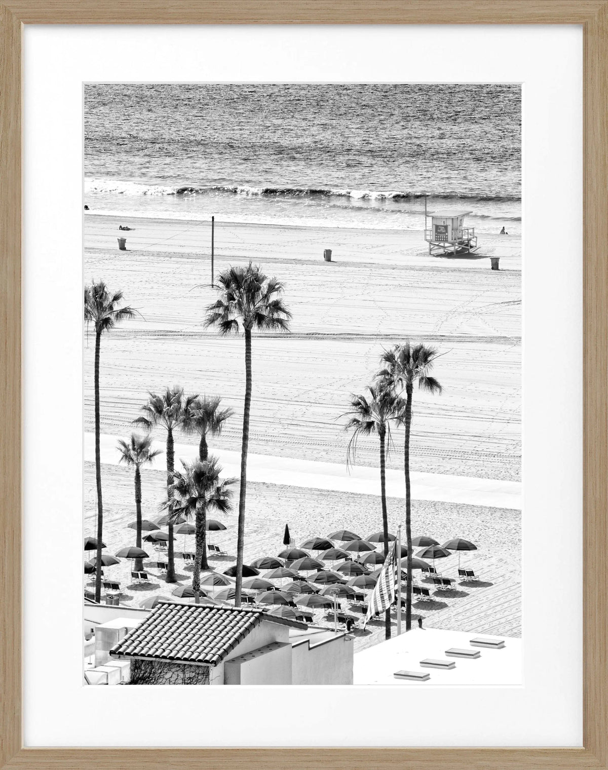 Schwarz-weiß Poster mit Rahmen von Cosman-Photocollection, Santa Monica Beach in Kalifornien, 25x31cm, Strandmotiv