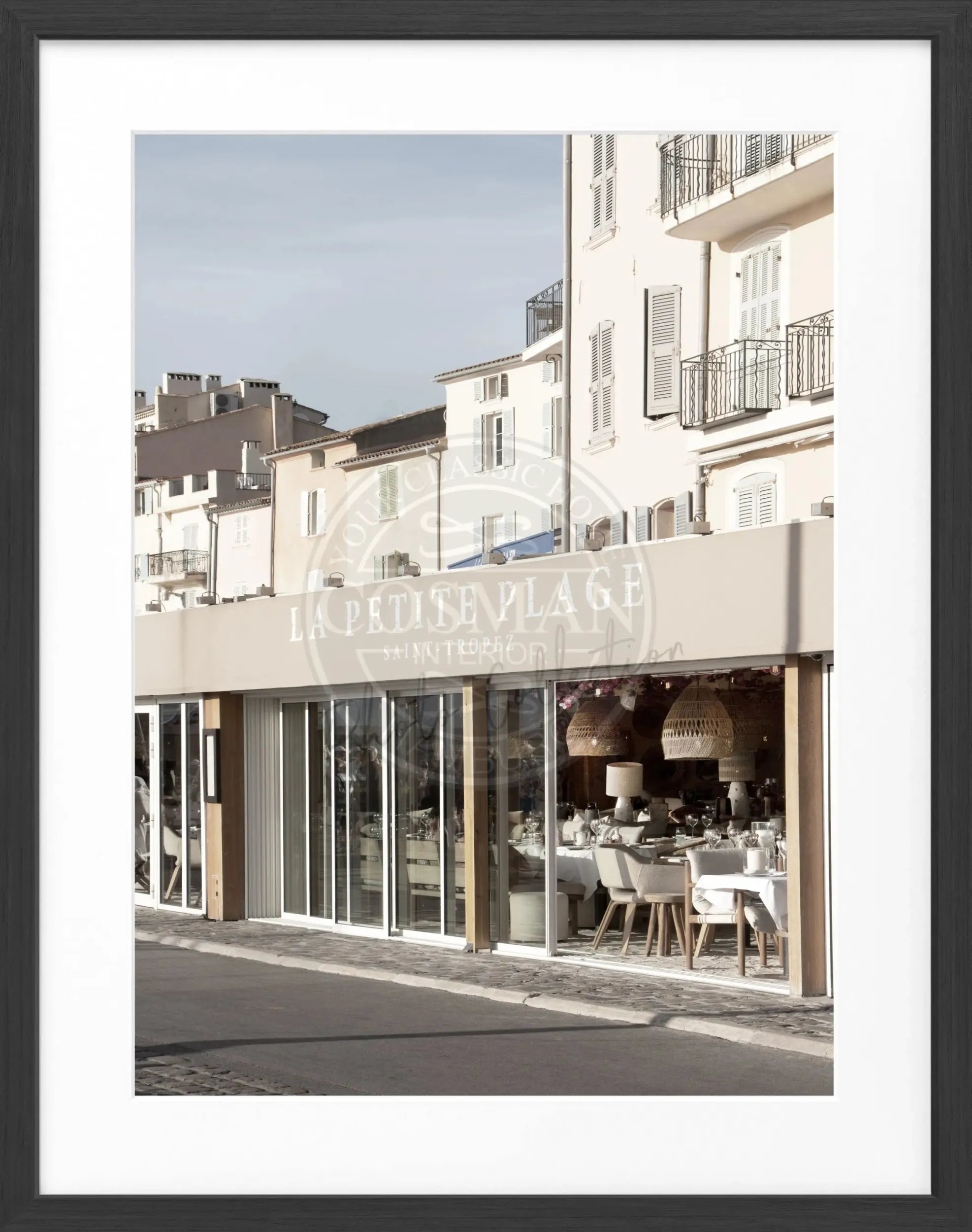 Schwarz-weiß Poster mit Rahmen "La Petite Plage" Saint Tropez von Cosman-Photocollection, 25x31 cm, dekoratives Meeresmotiv