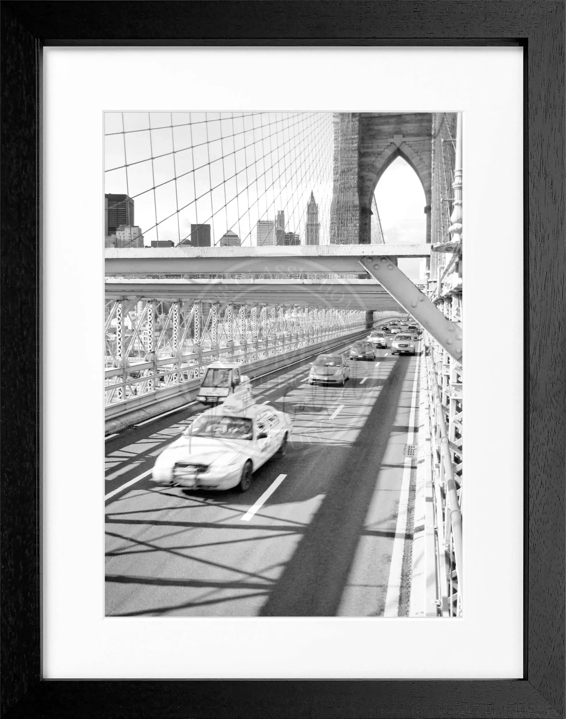Schwarz-weiß Poster mit Rahmen, Brooklyn Bridge in New York, von Cosman-Photocollection, 25x31 cm, Wanddekoration
