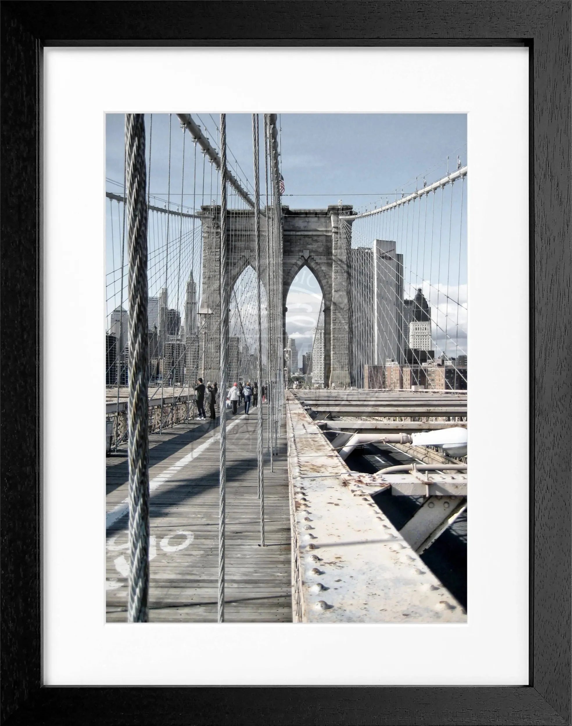 Schwarz-weiß Poster mit Rahmen, New York Brooklyn Bridge, von Cosman-Photocollection, 25x31 cm, Wanddekoration