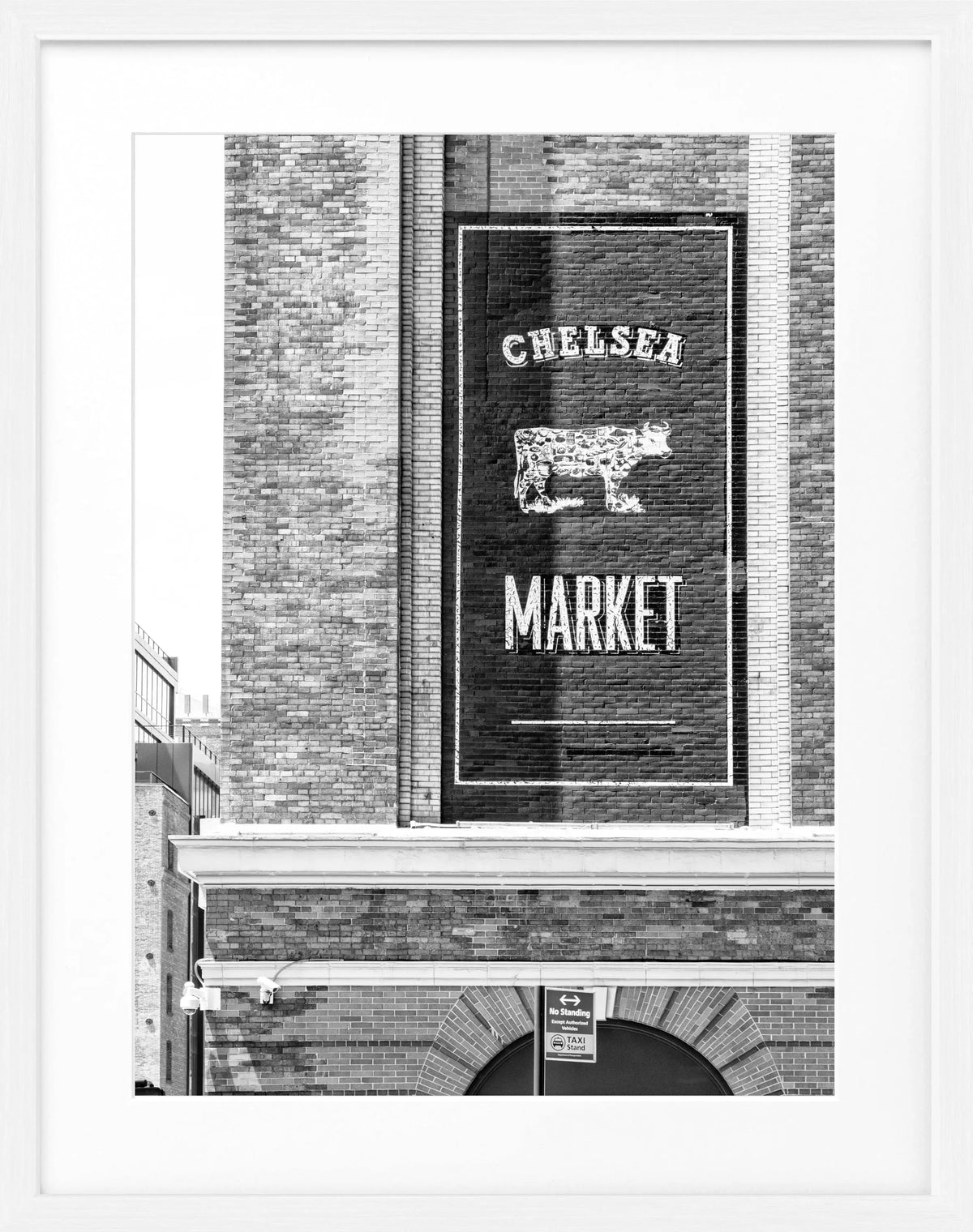 Schwarz-weiß Poster mit Rahmen von Cosman-Photocollection, New York Chelsea Market, 25x31 cm, stilvolle Wanddekoration