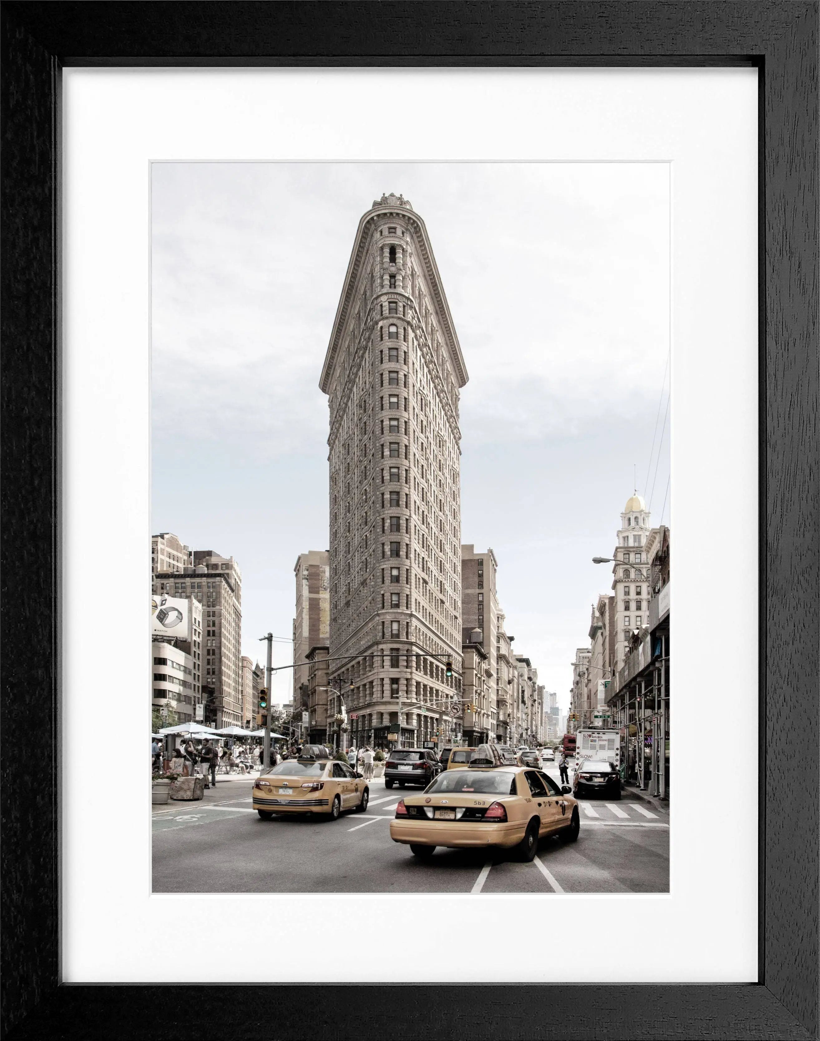 Schwarz-weiß Poster mit Rahmen von Cosman-Photocollection, Motiv des Flatiron Buildings in New York, 25x31 cm.